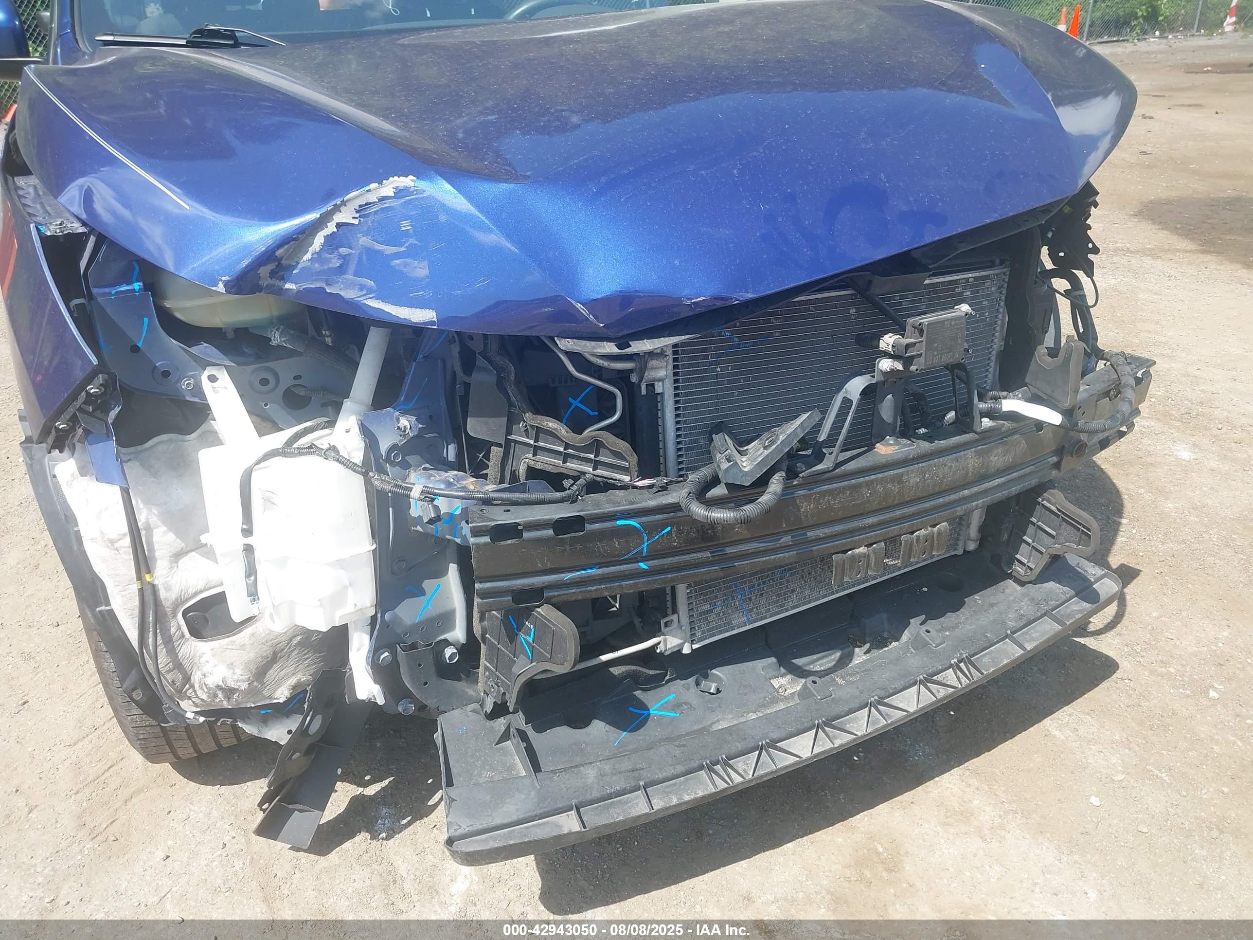 NISSAN ROGUE image 6