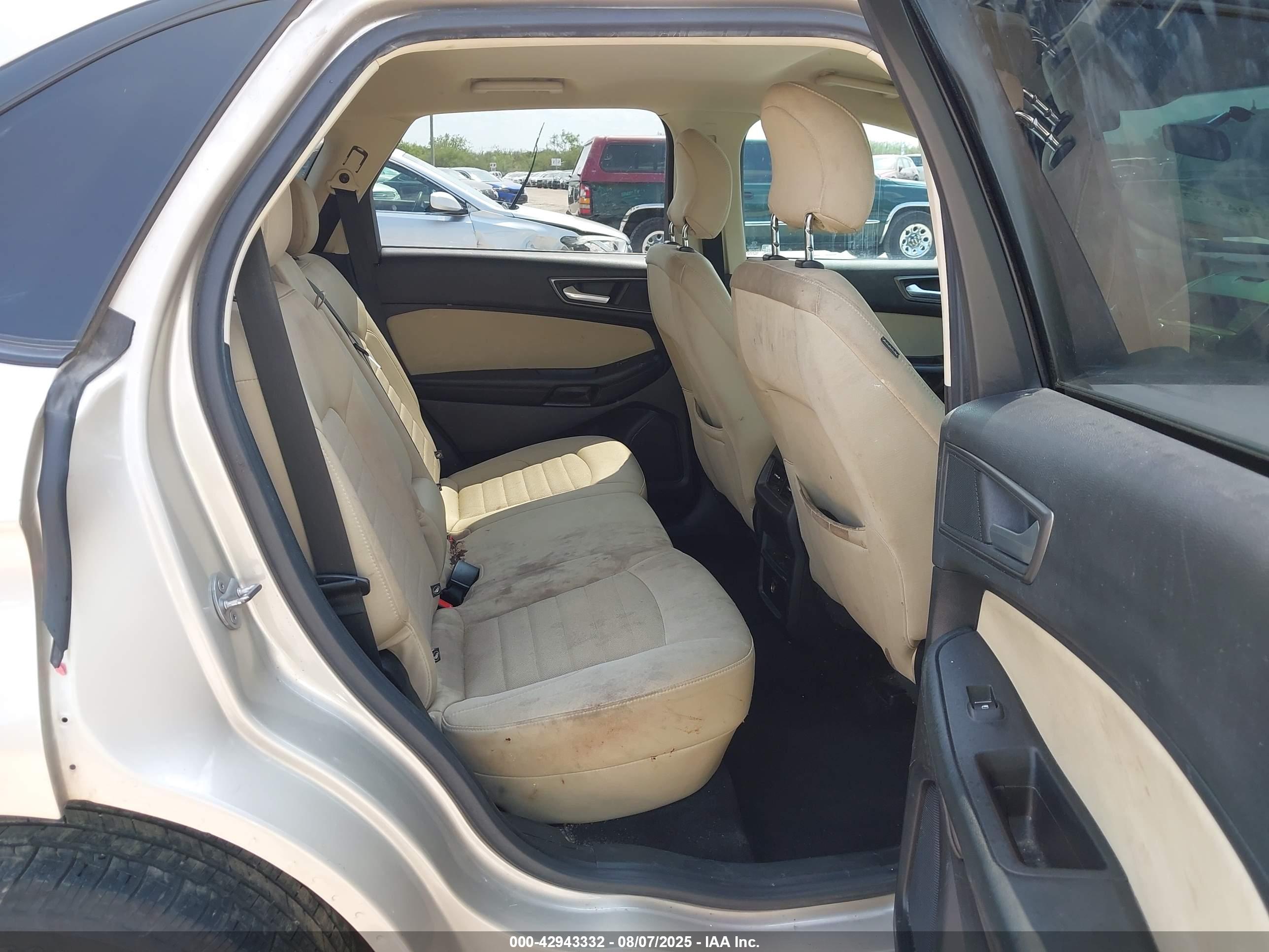 FORD EDGE image 8