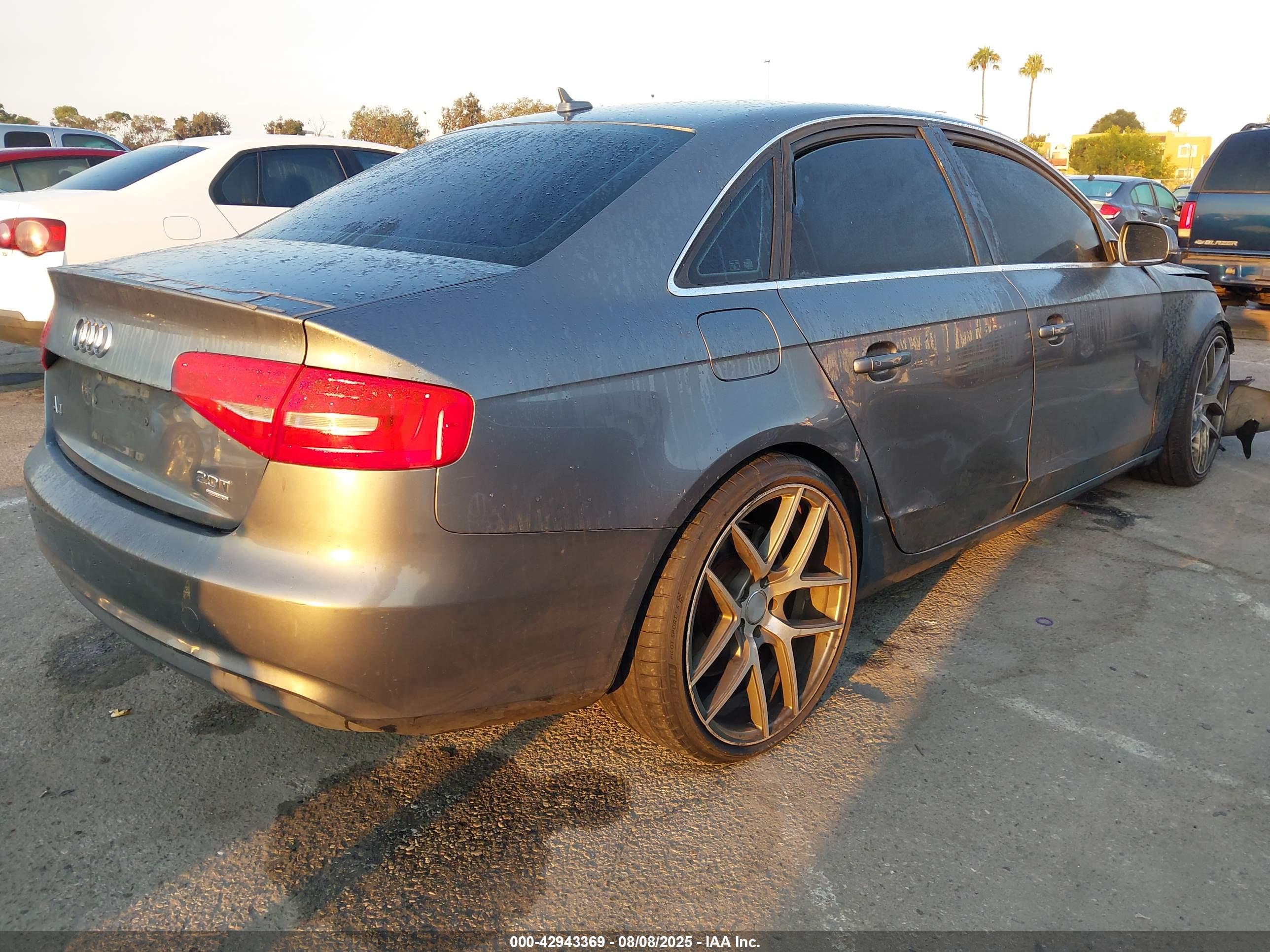 AUDI A4 image 4