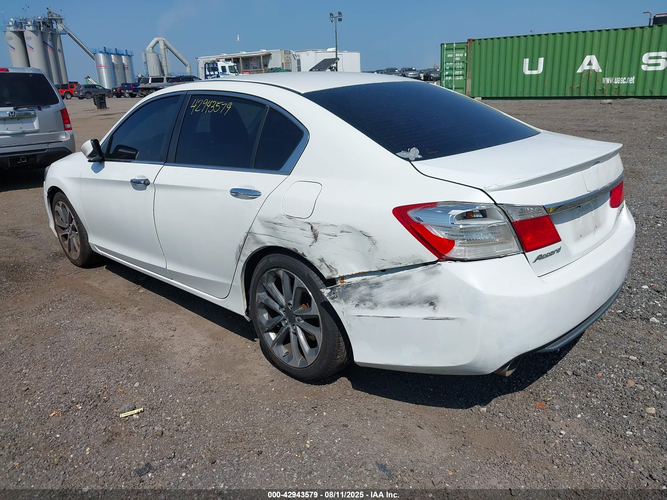 HONDA ACCORD image 3