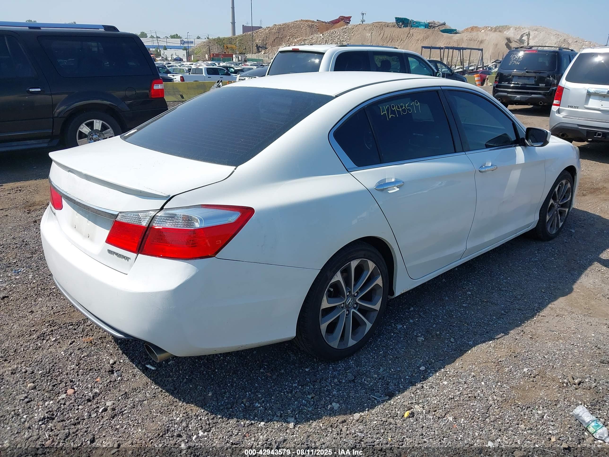 HONDA ACCORD image 4
