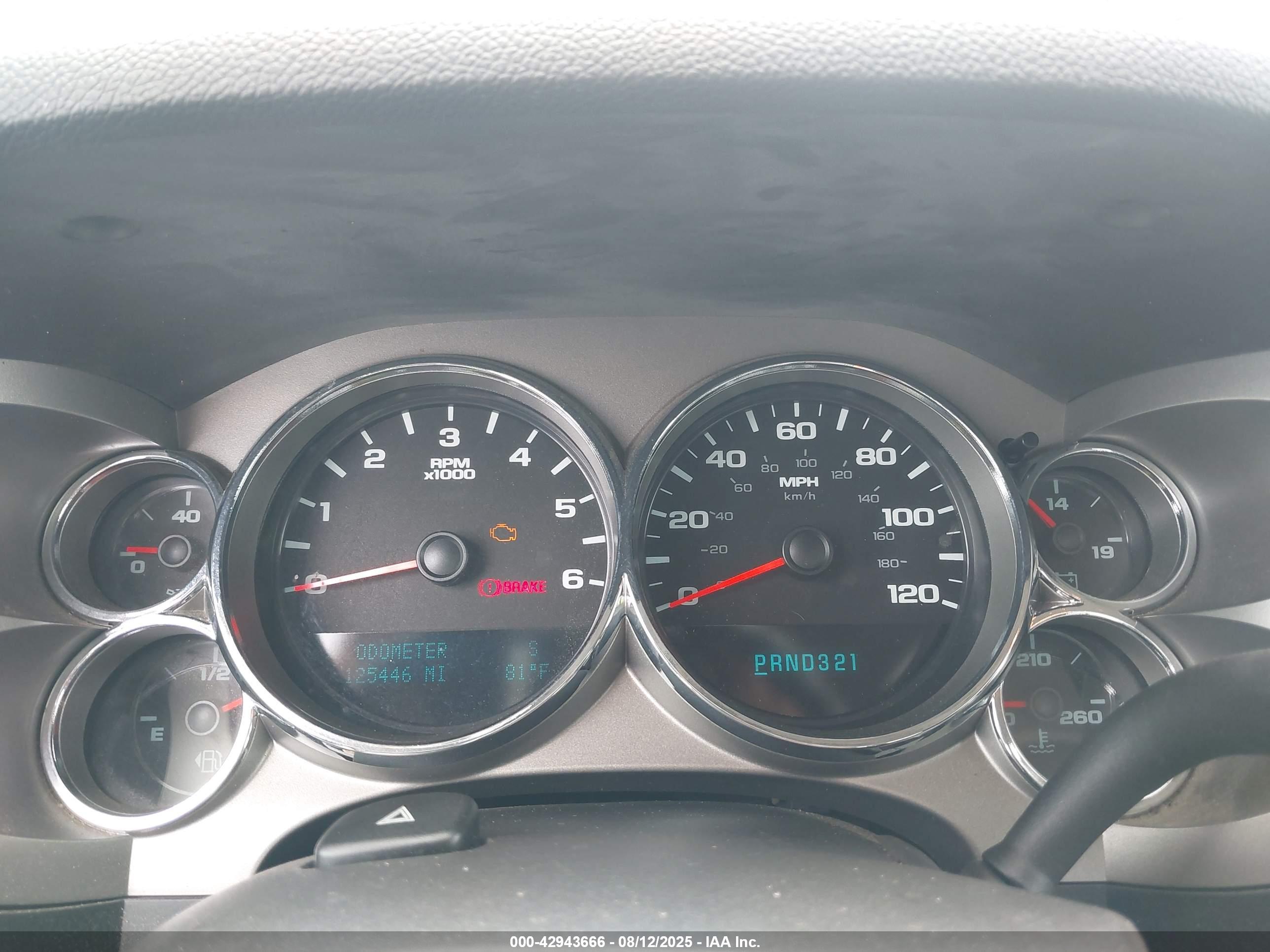 CHEVROLET SILVERADO image 7