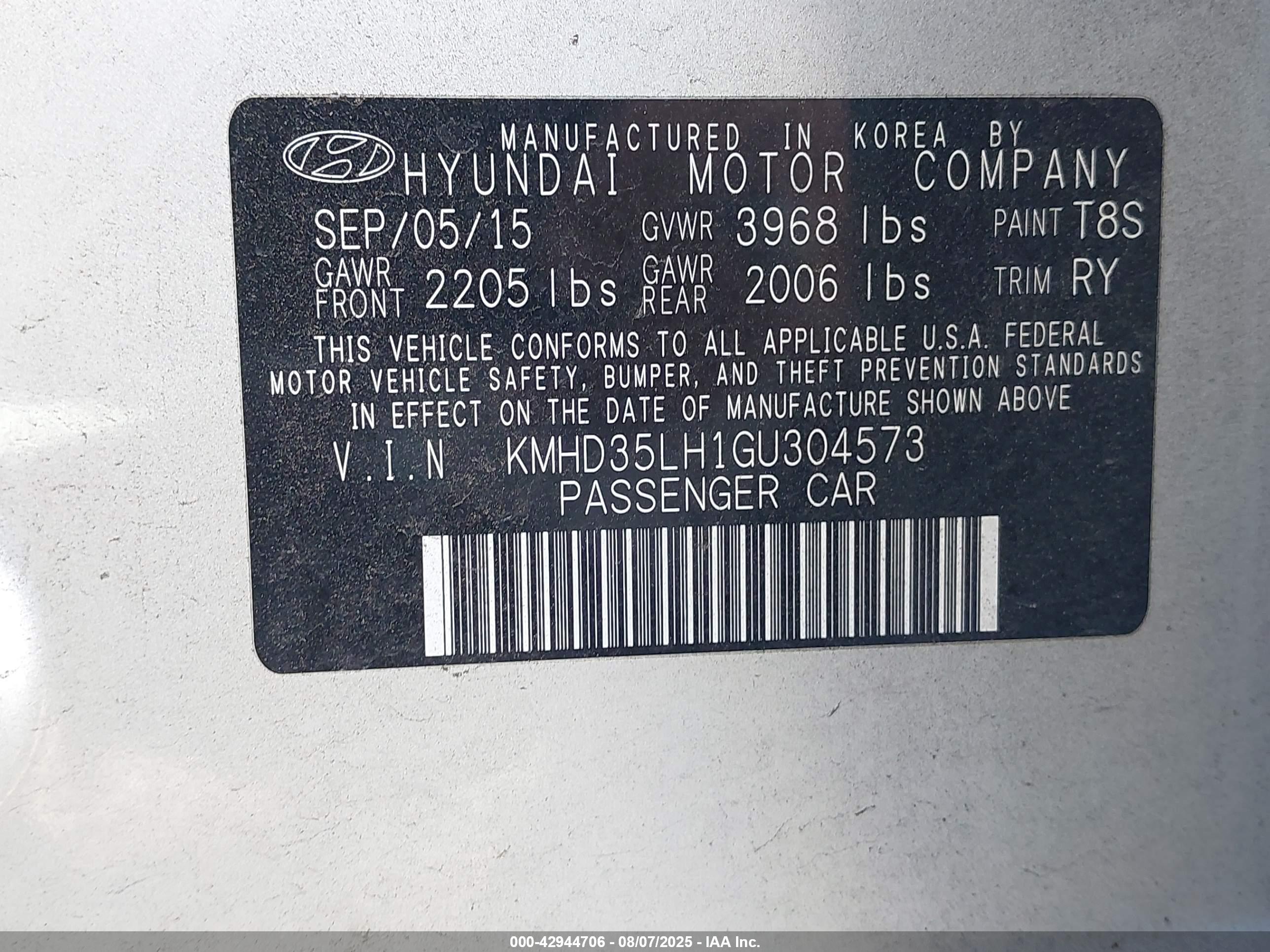 HYUNDAI ELANTRA image 9