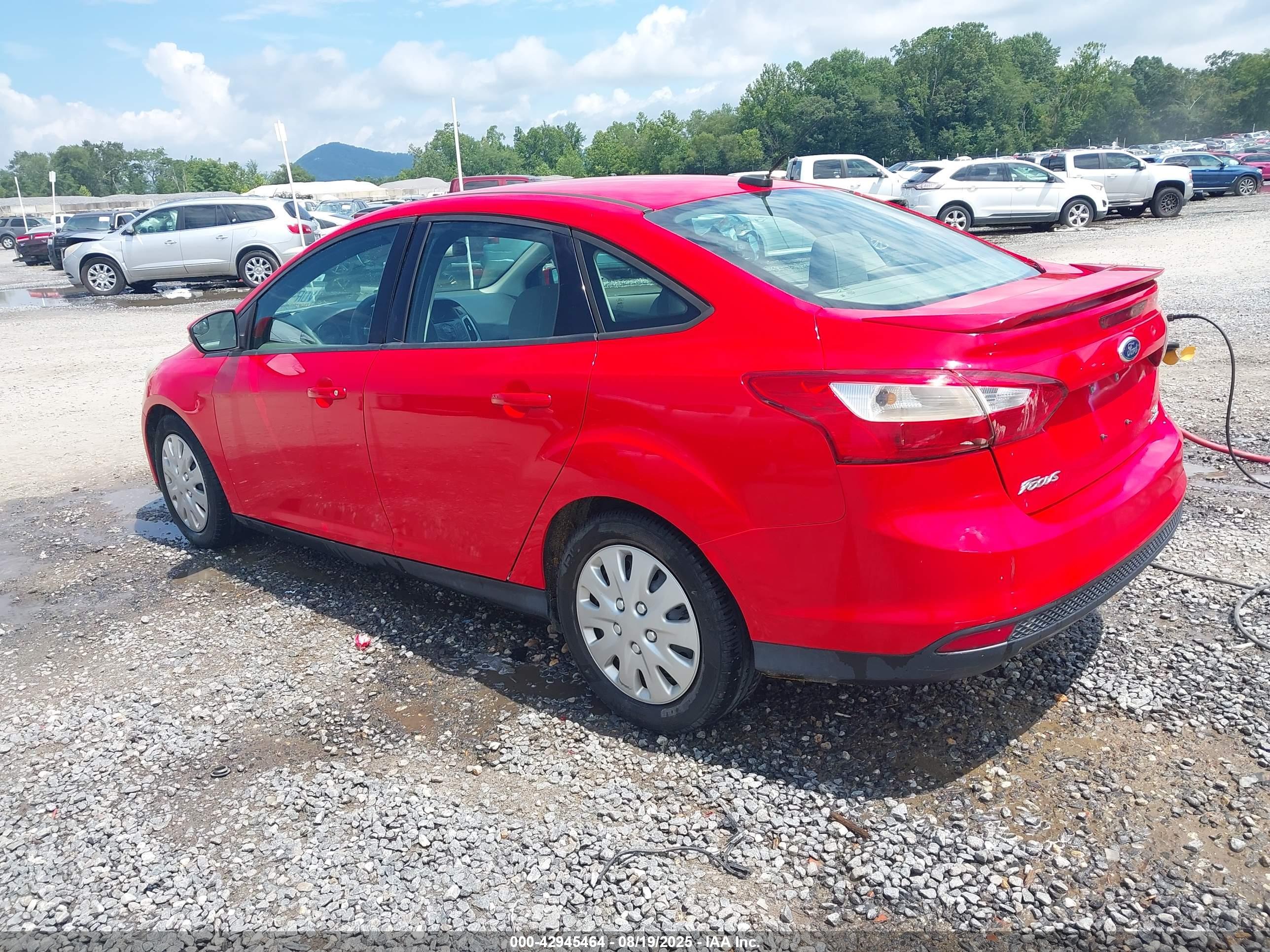 FORD FOCUS image 3