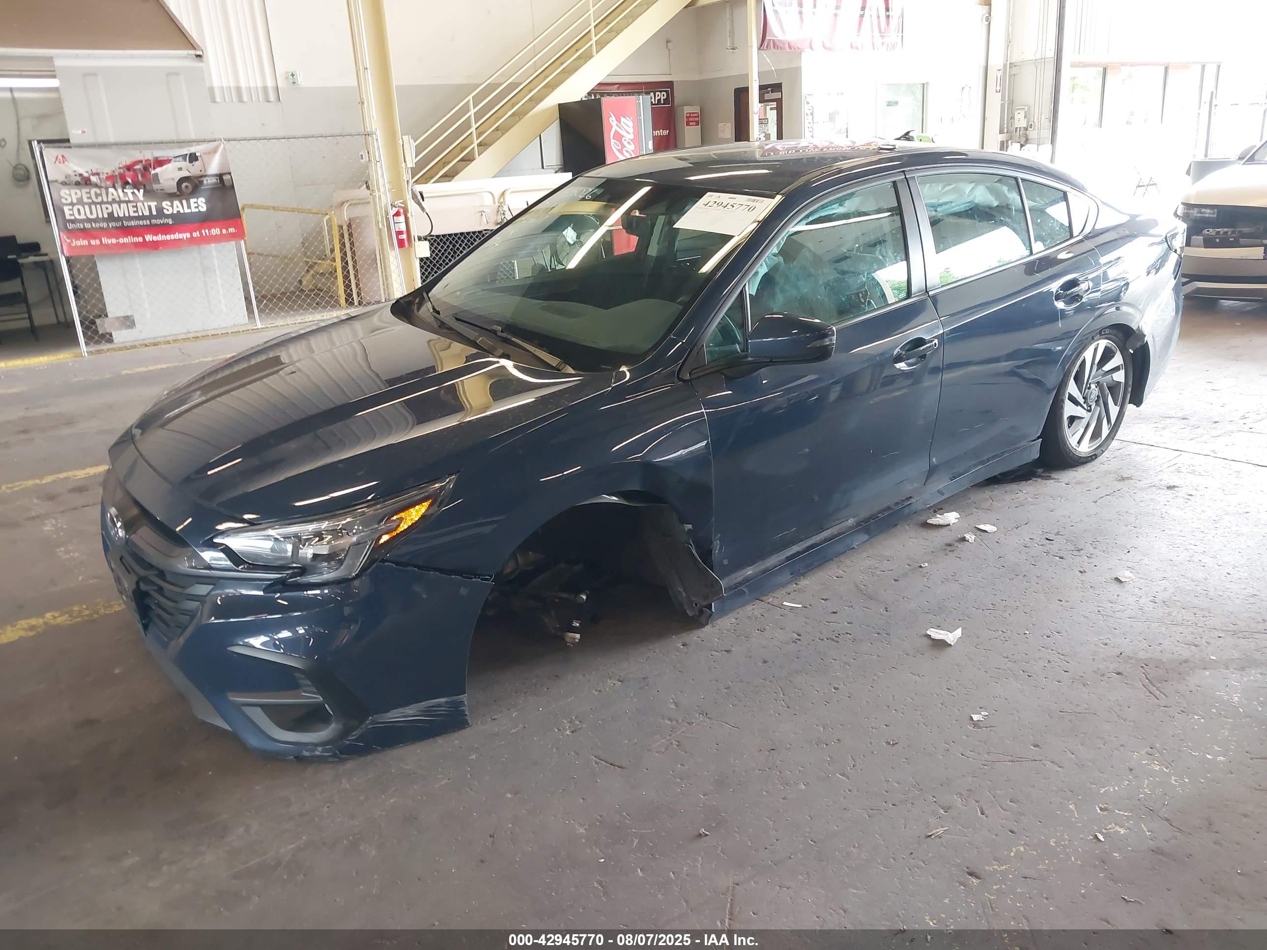 SUBARU LEGACY image 2