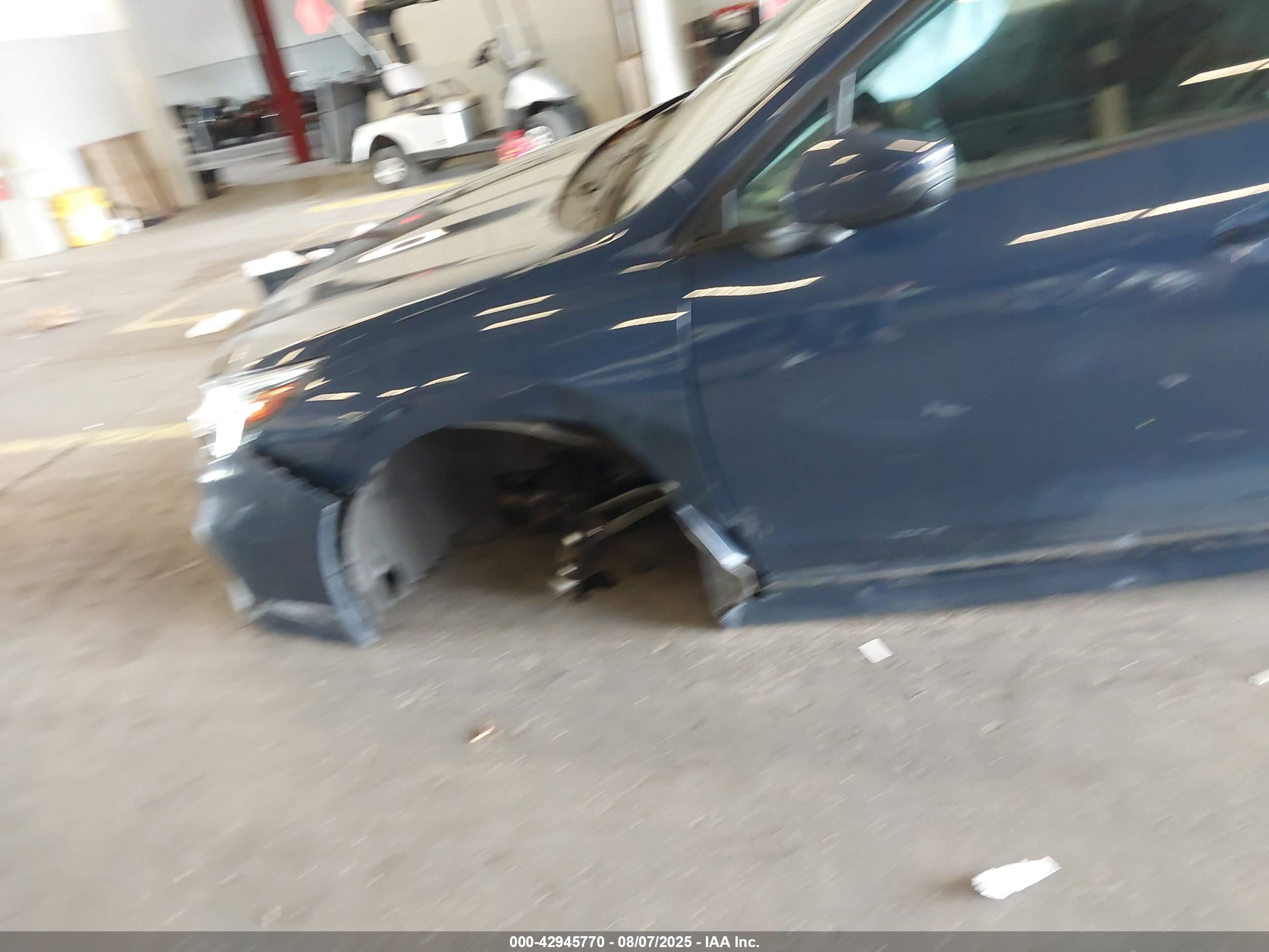 SUBARU LEGACY image 6