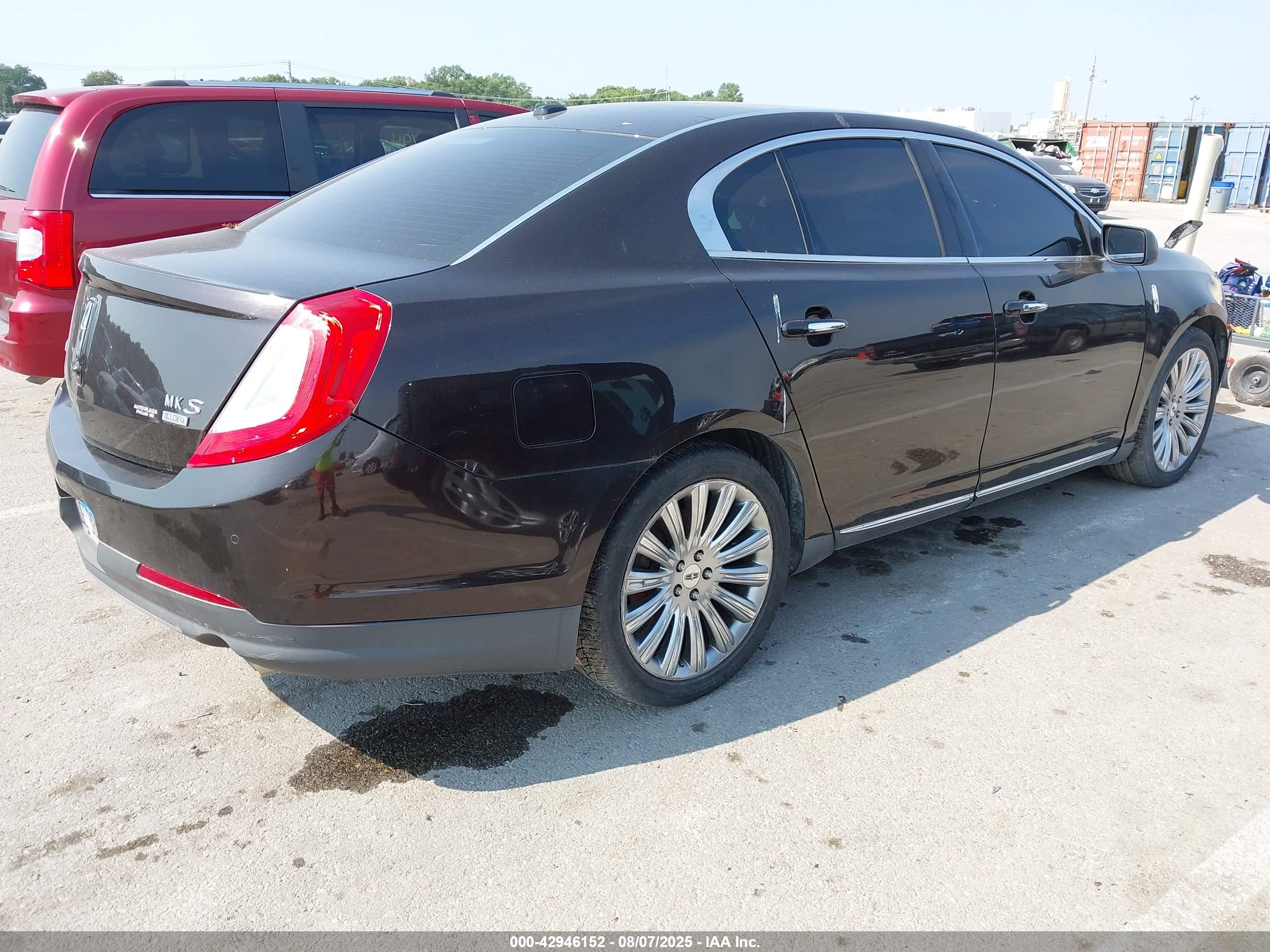LINCOLN MKS image 4