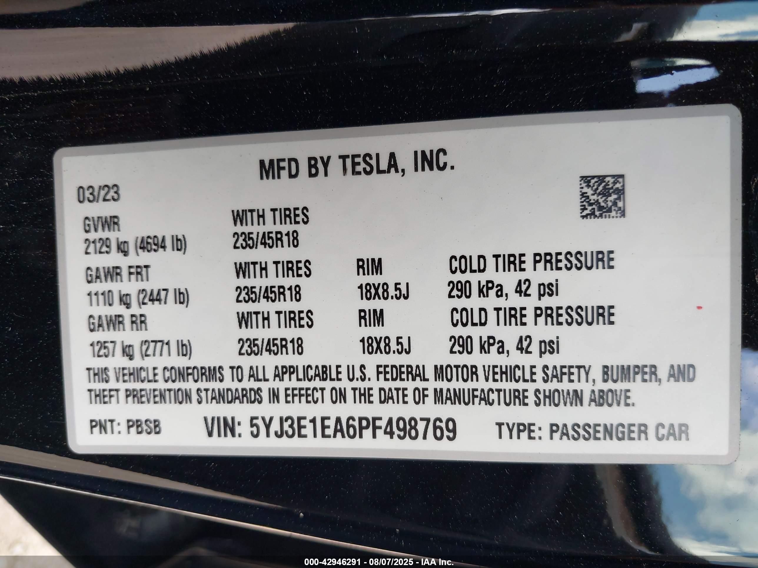 TESLA MODEL image 9