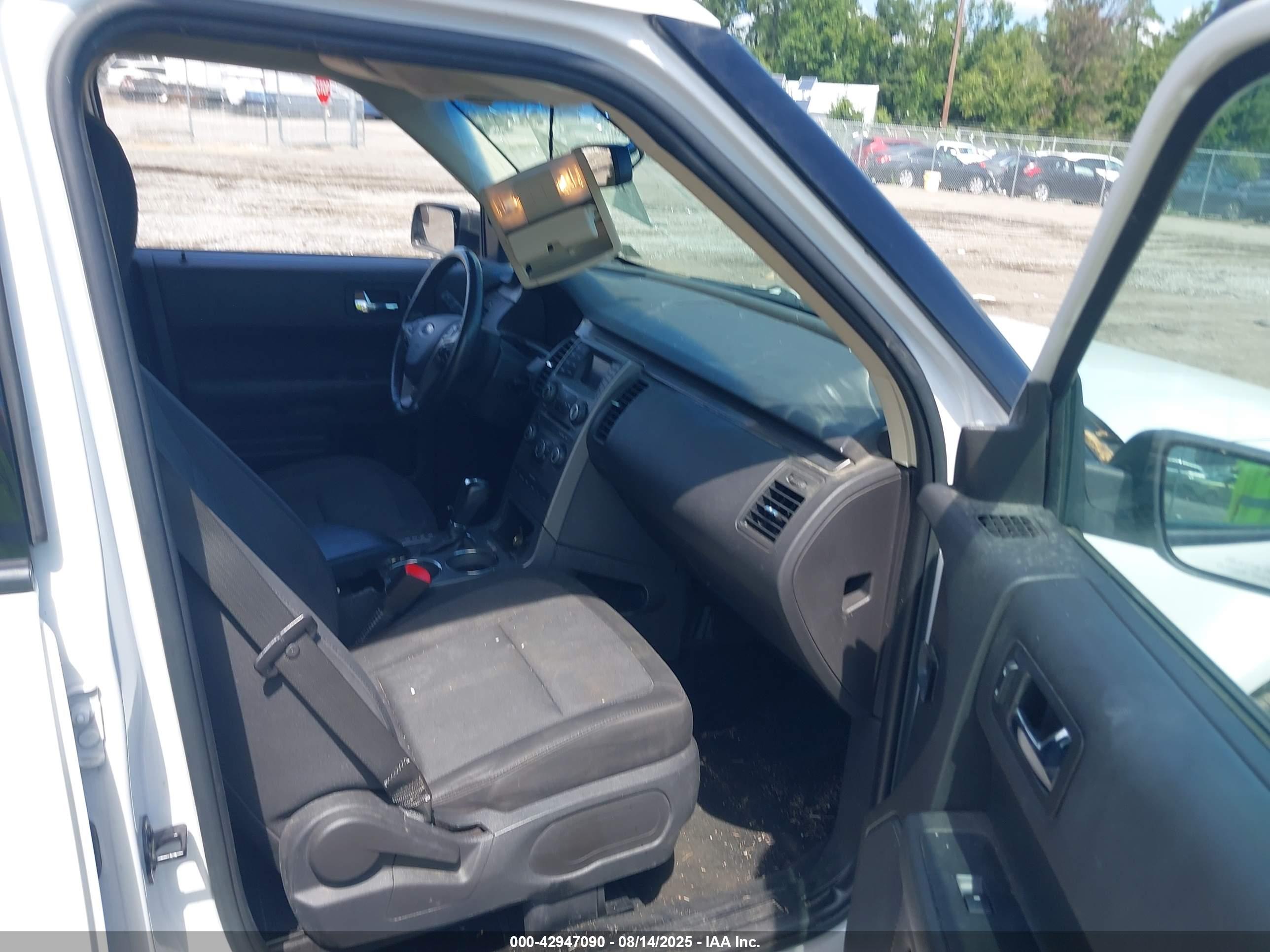 FORD FLEX image 5