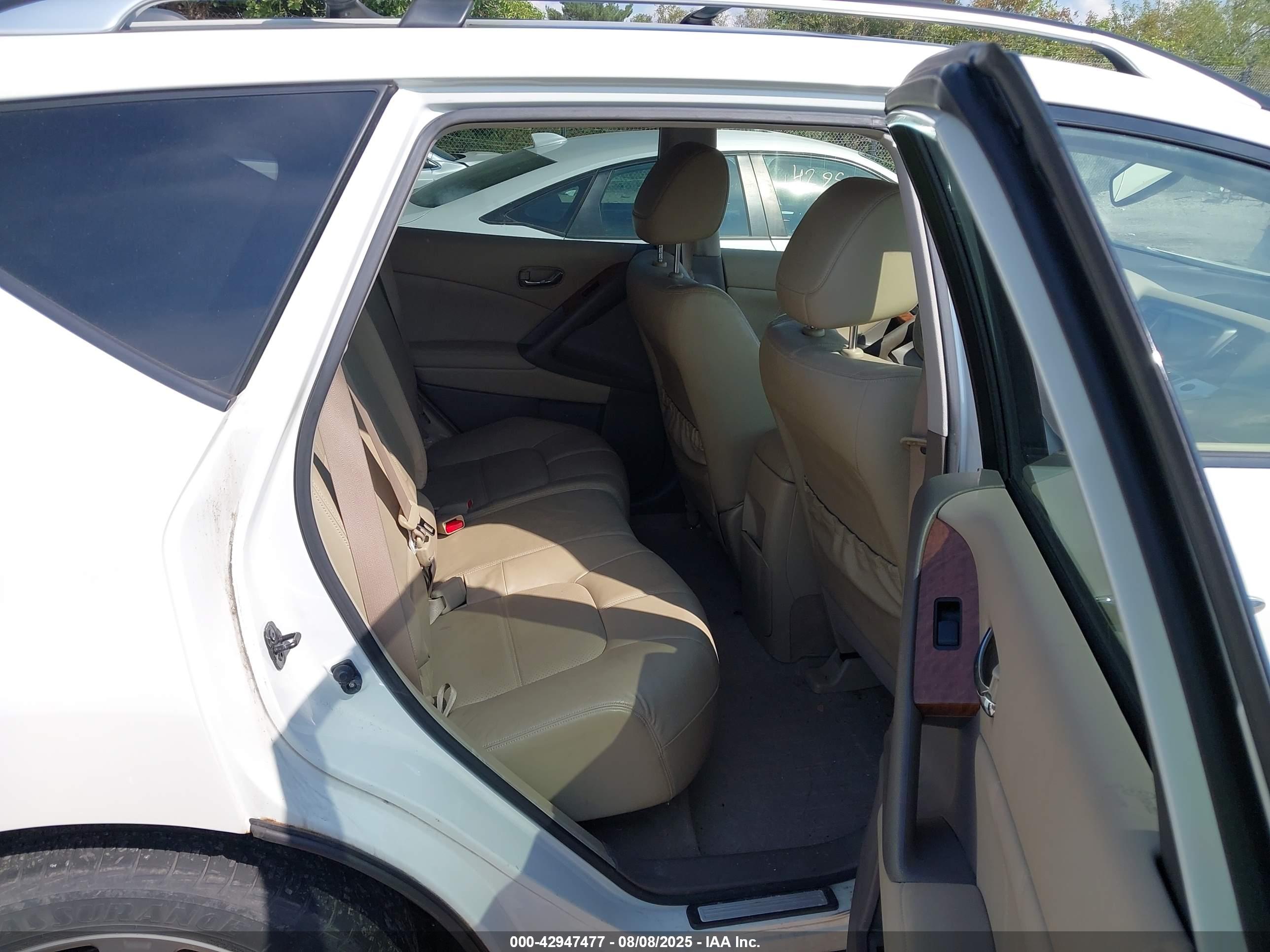 NISSAN MURANO image 8