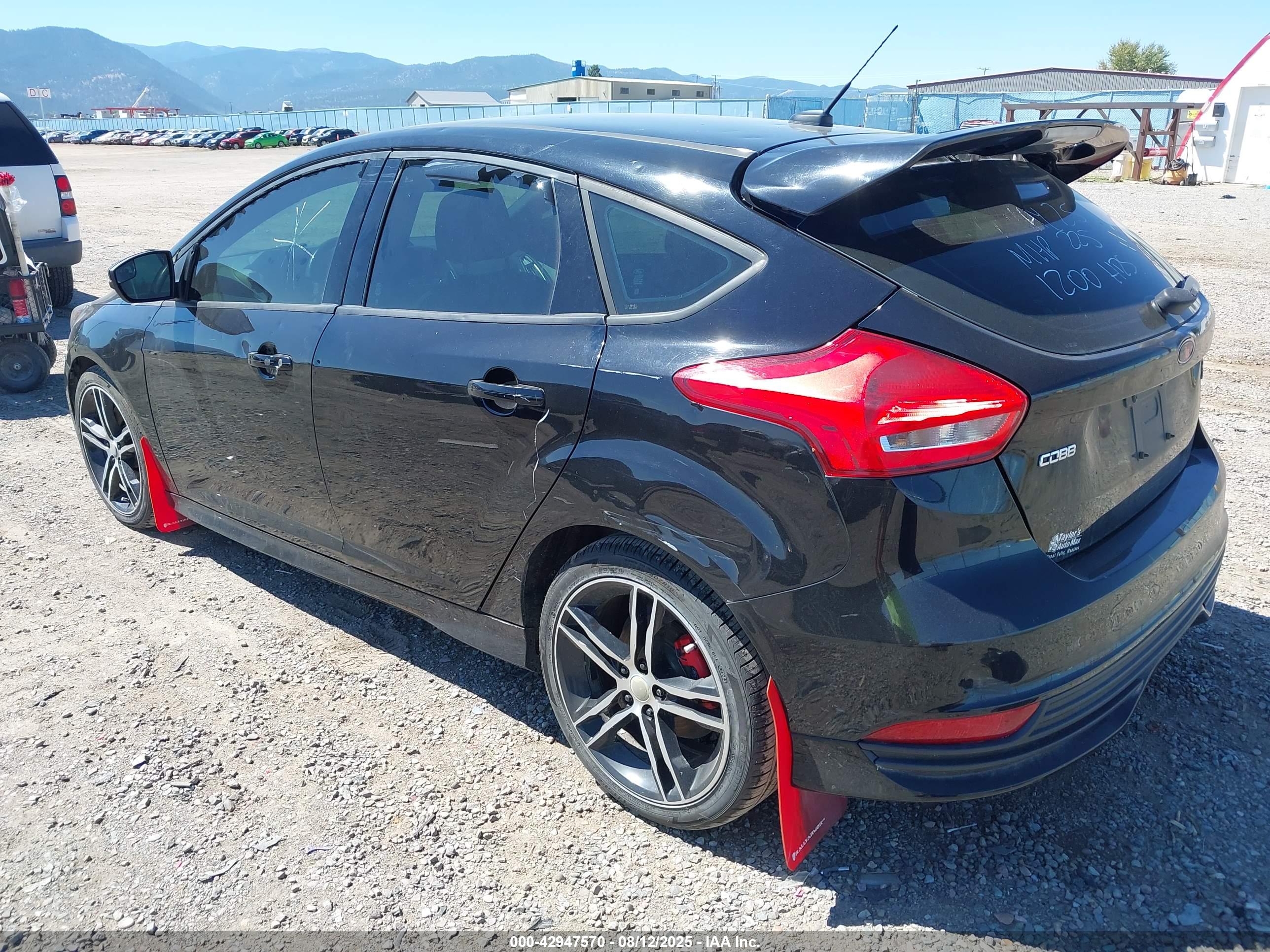FORD FOCUS image 3