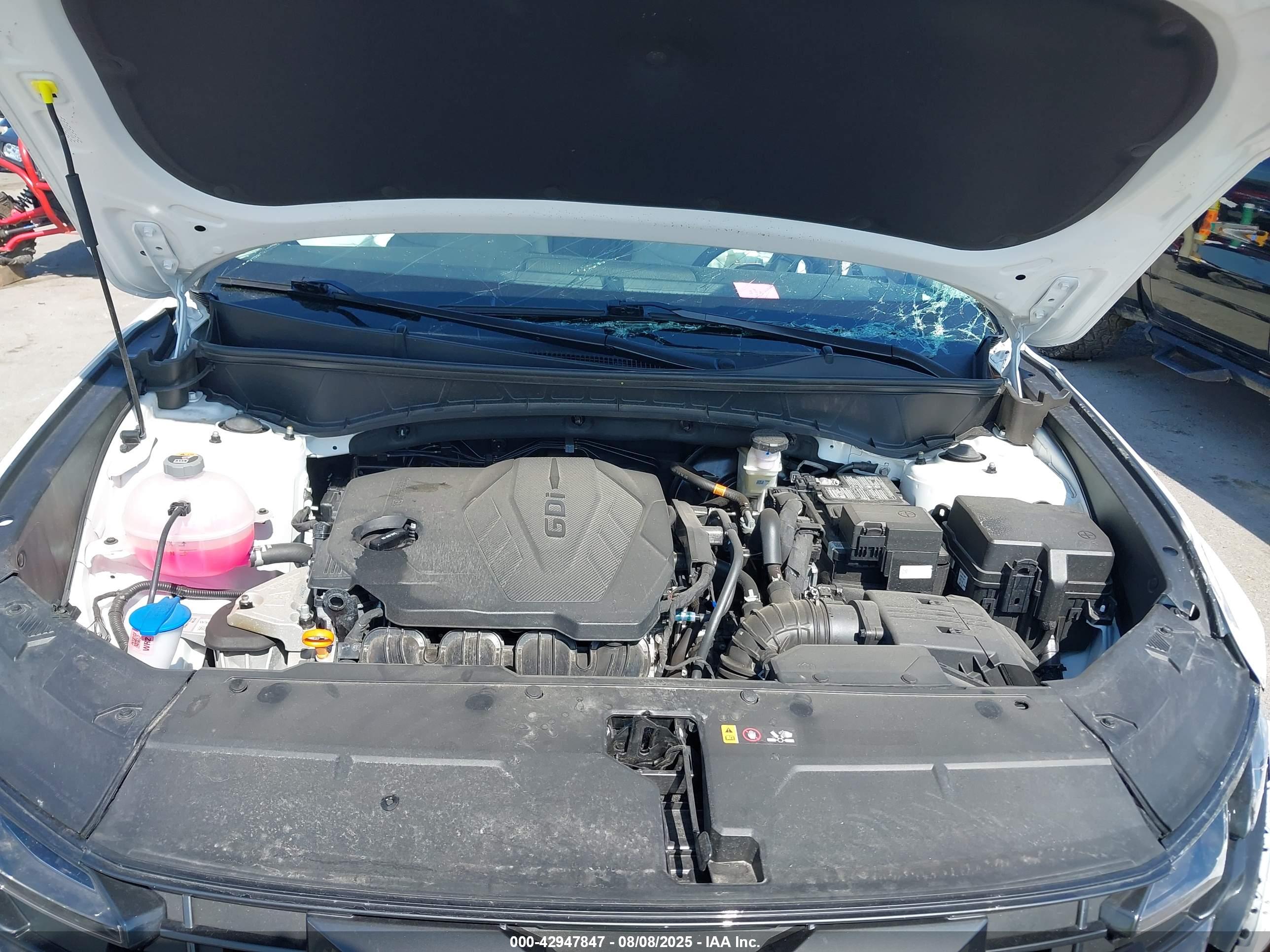 HYUNDAI TUCSON image 10