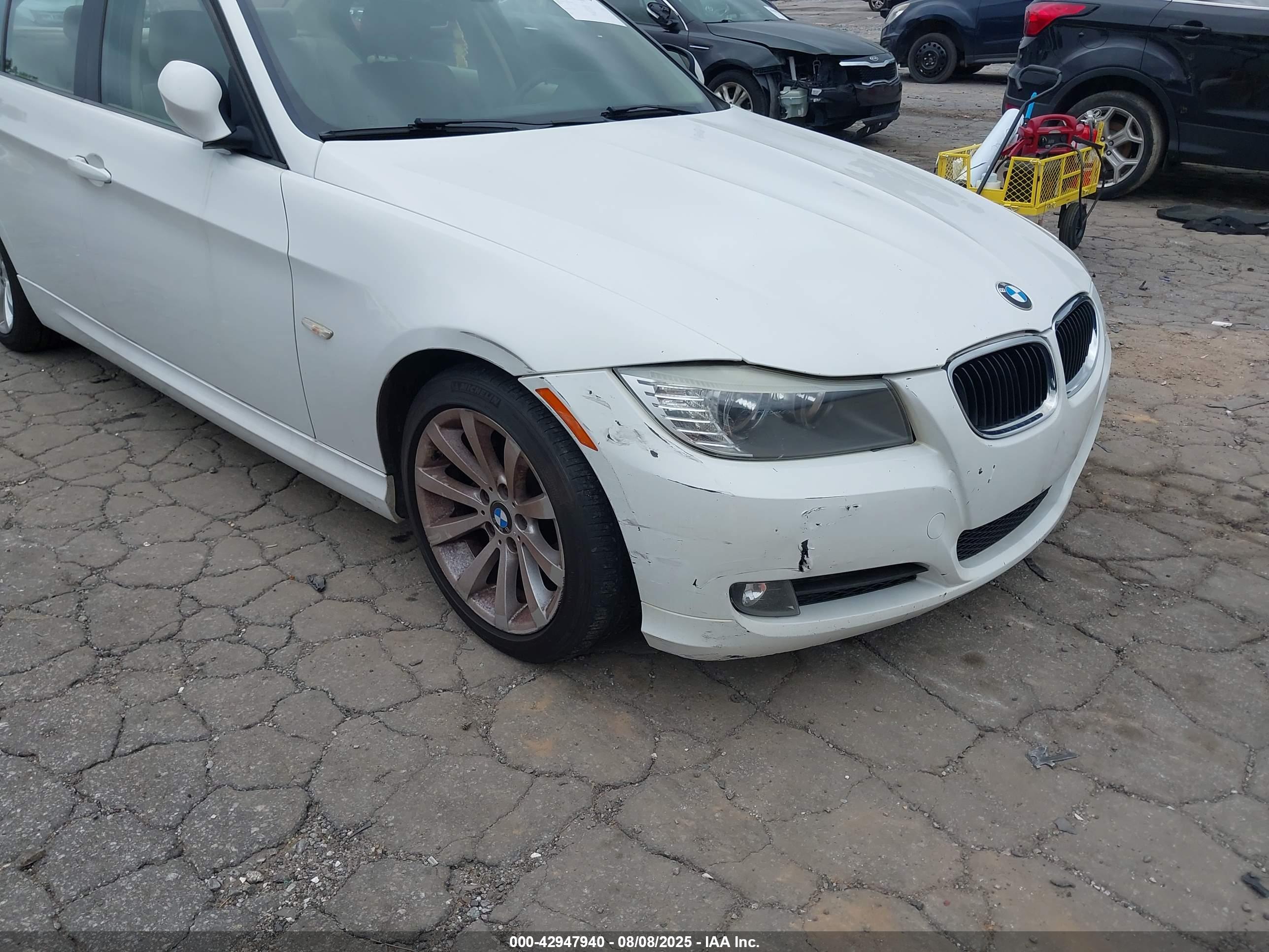 BMW 328I image 6