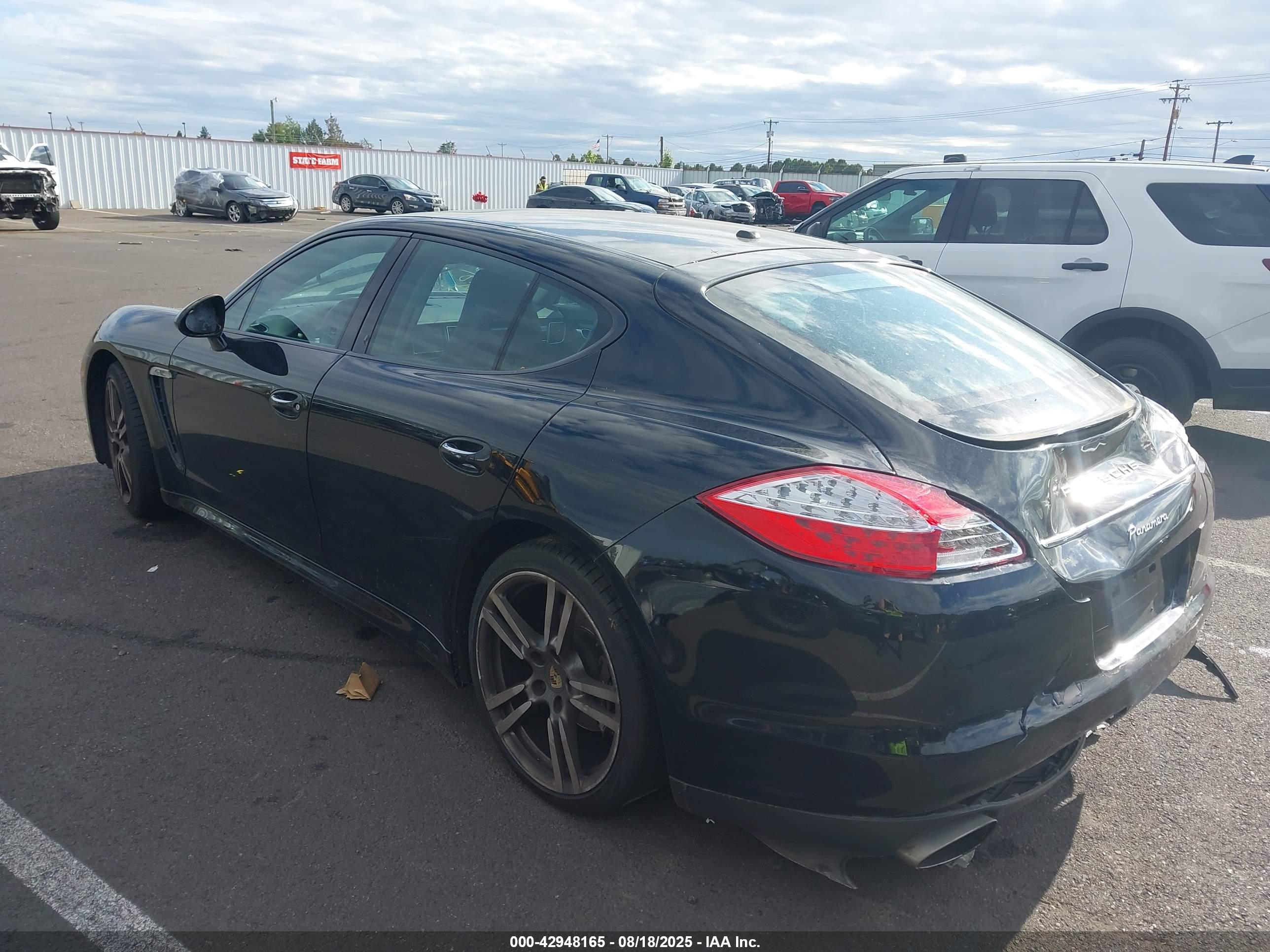 PORSCHE PANAMERA image 3