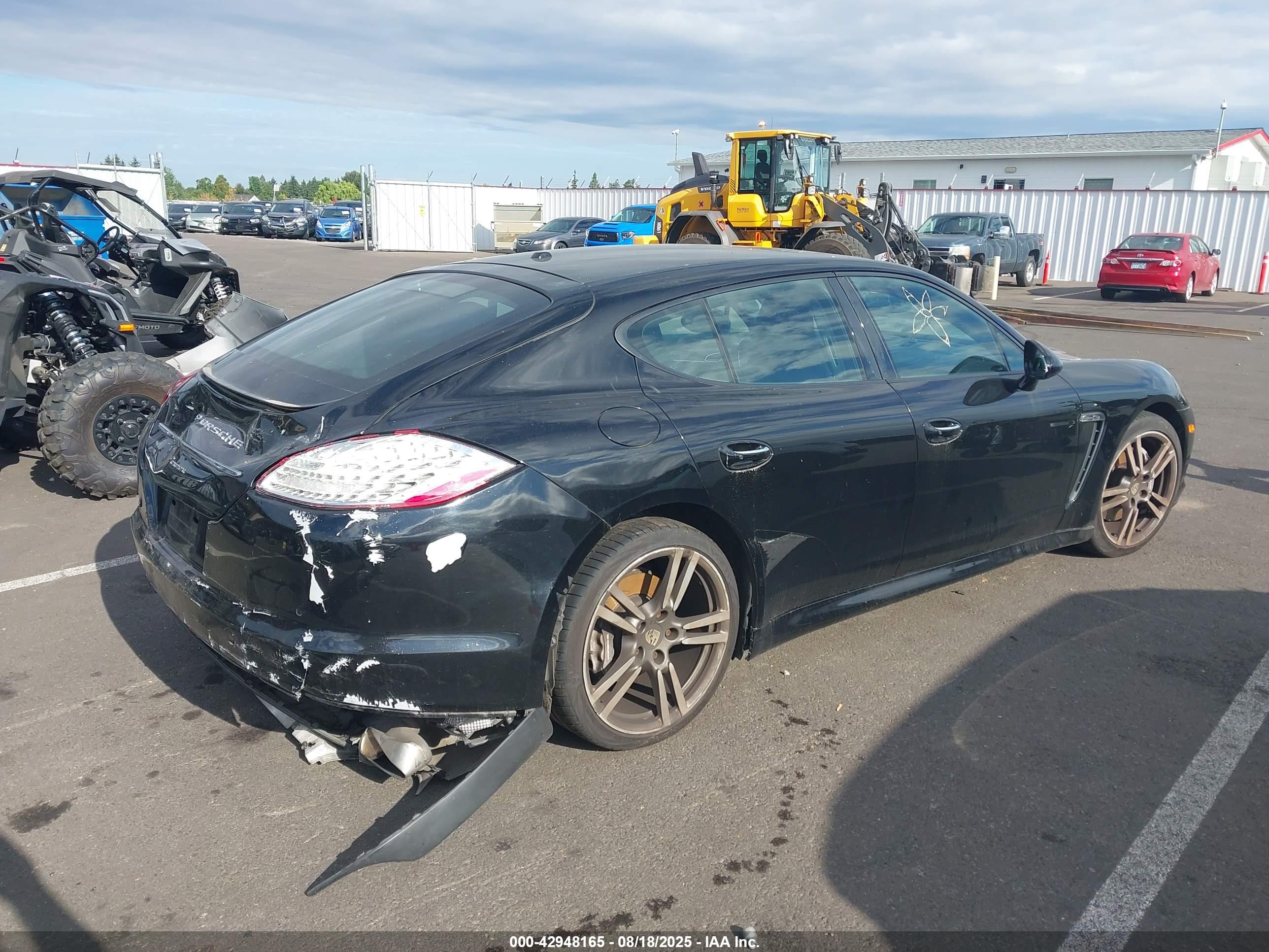 PORSCHE PANAMERA image 4