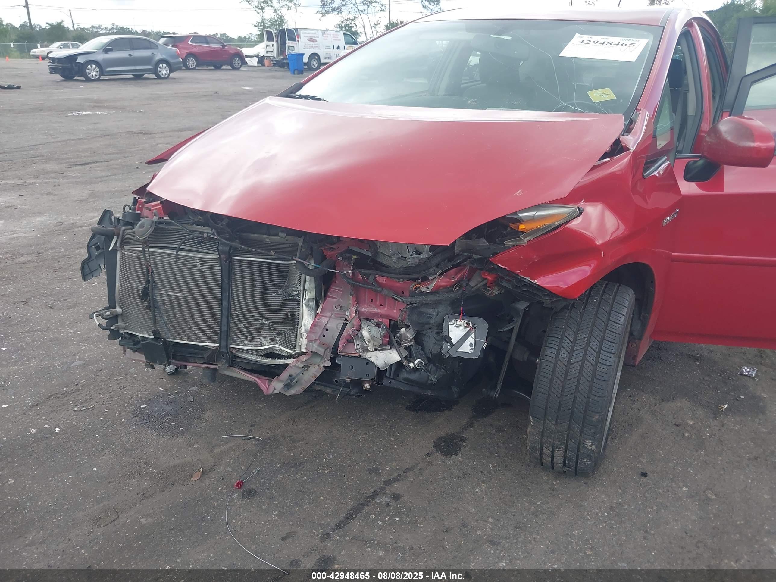 TOYOTA PRIUS image 6