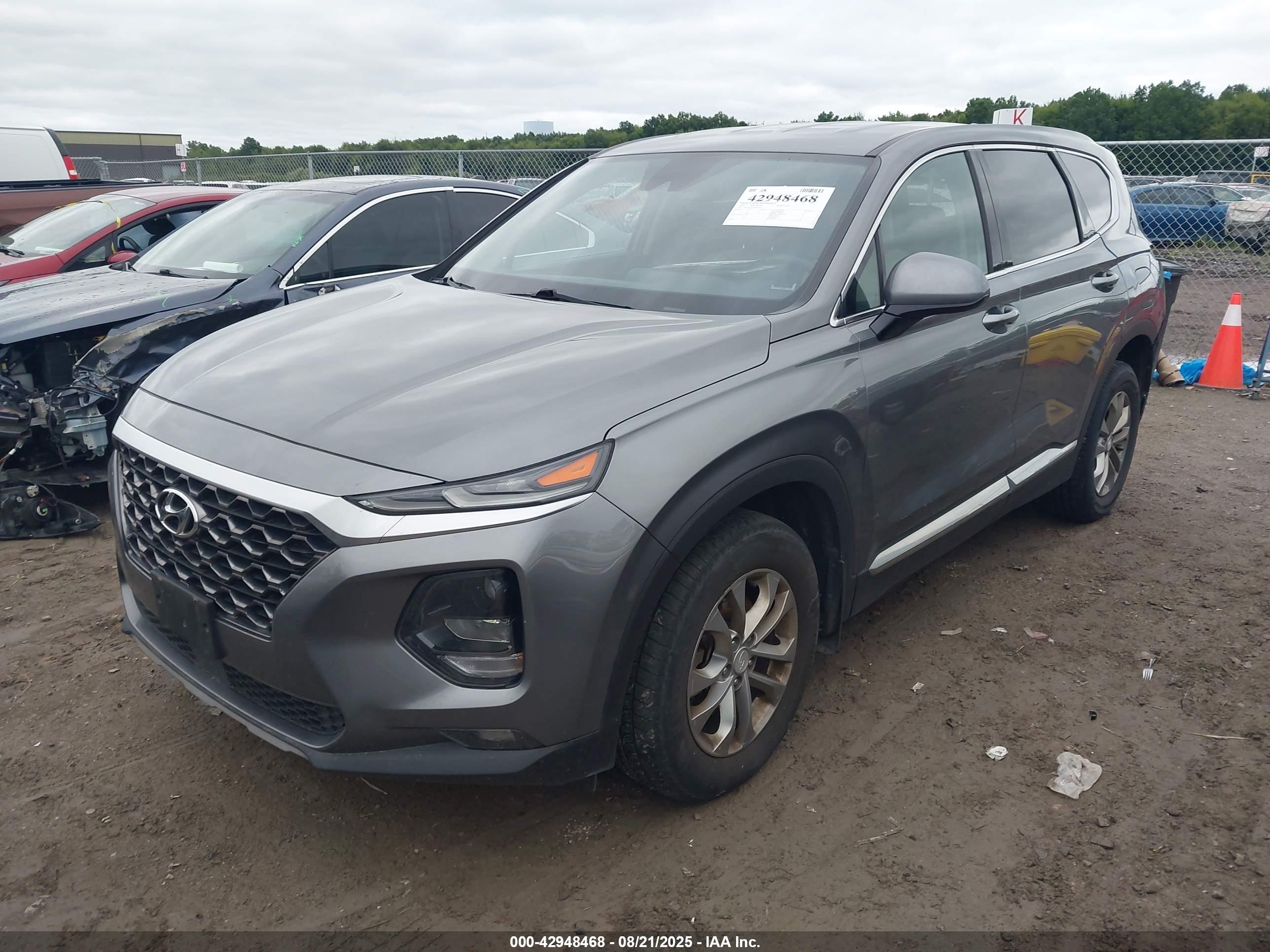 HYUNDAI SANTA image 2