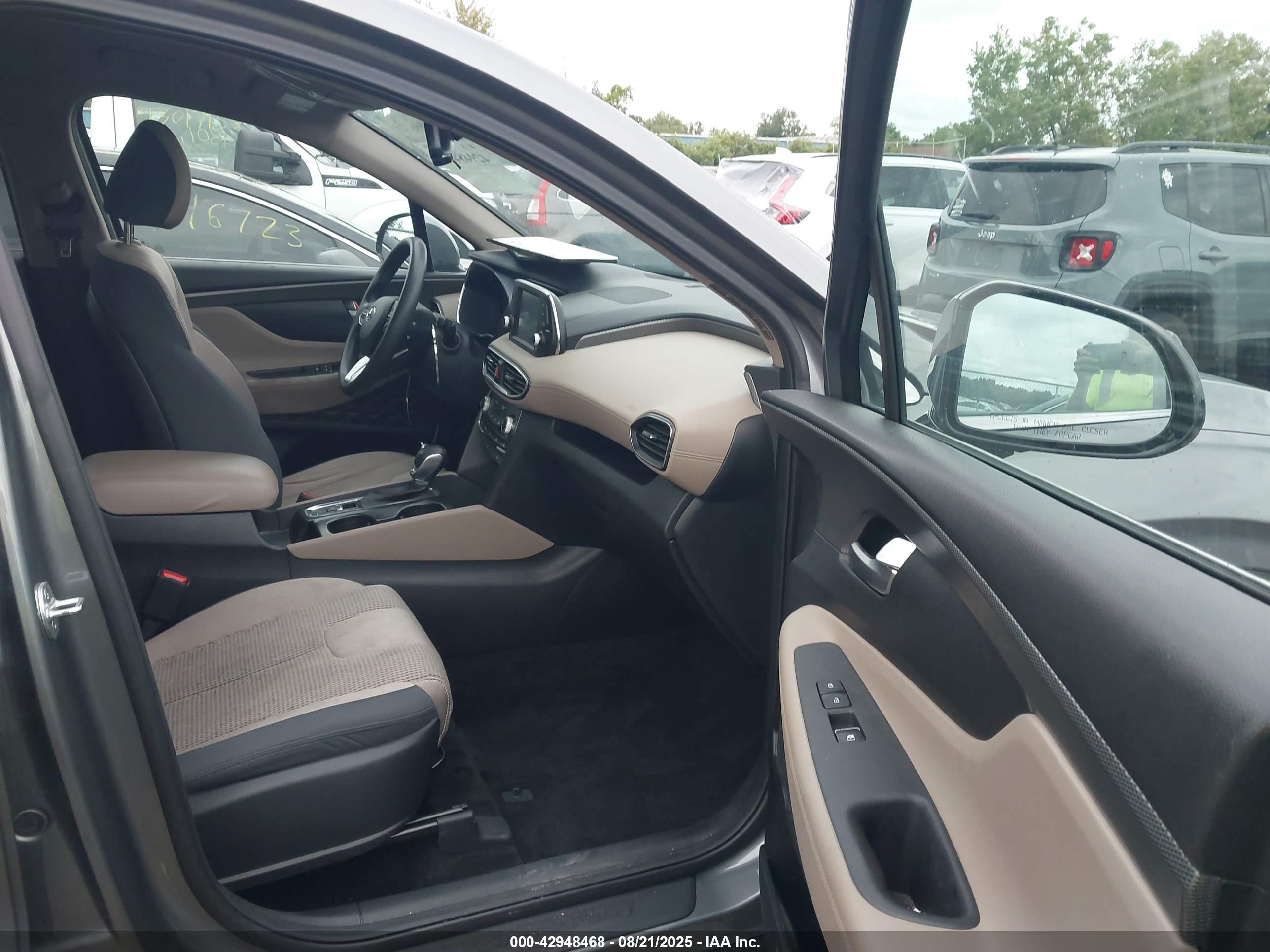 HYUNDAI SANTA image 5