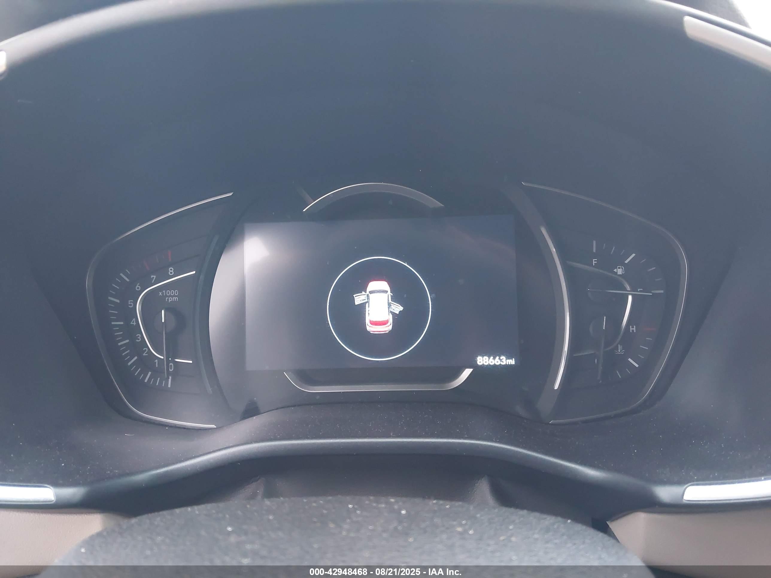 HYUNDAI SANTA image 7