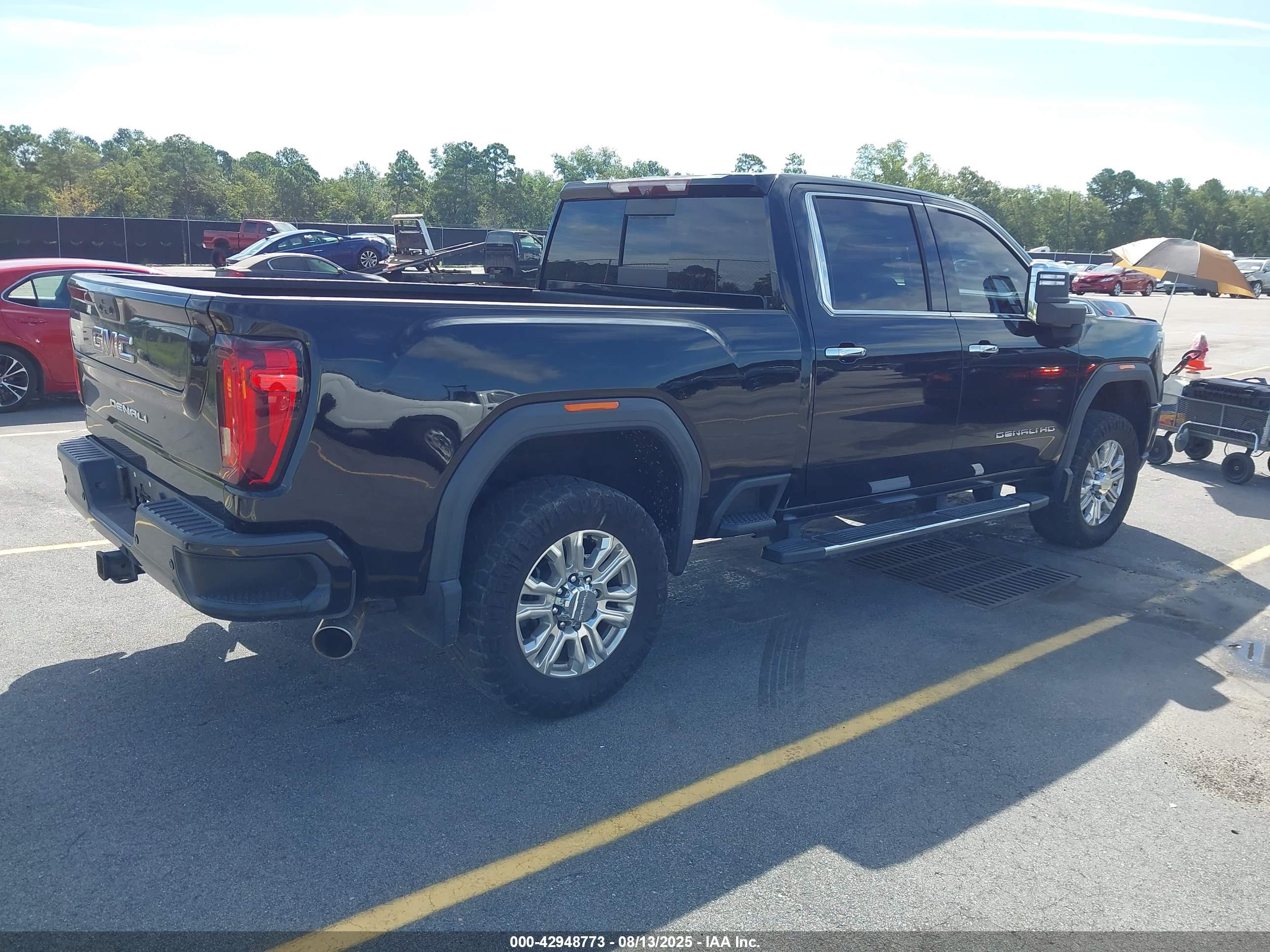 GMC SIERRA image 4