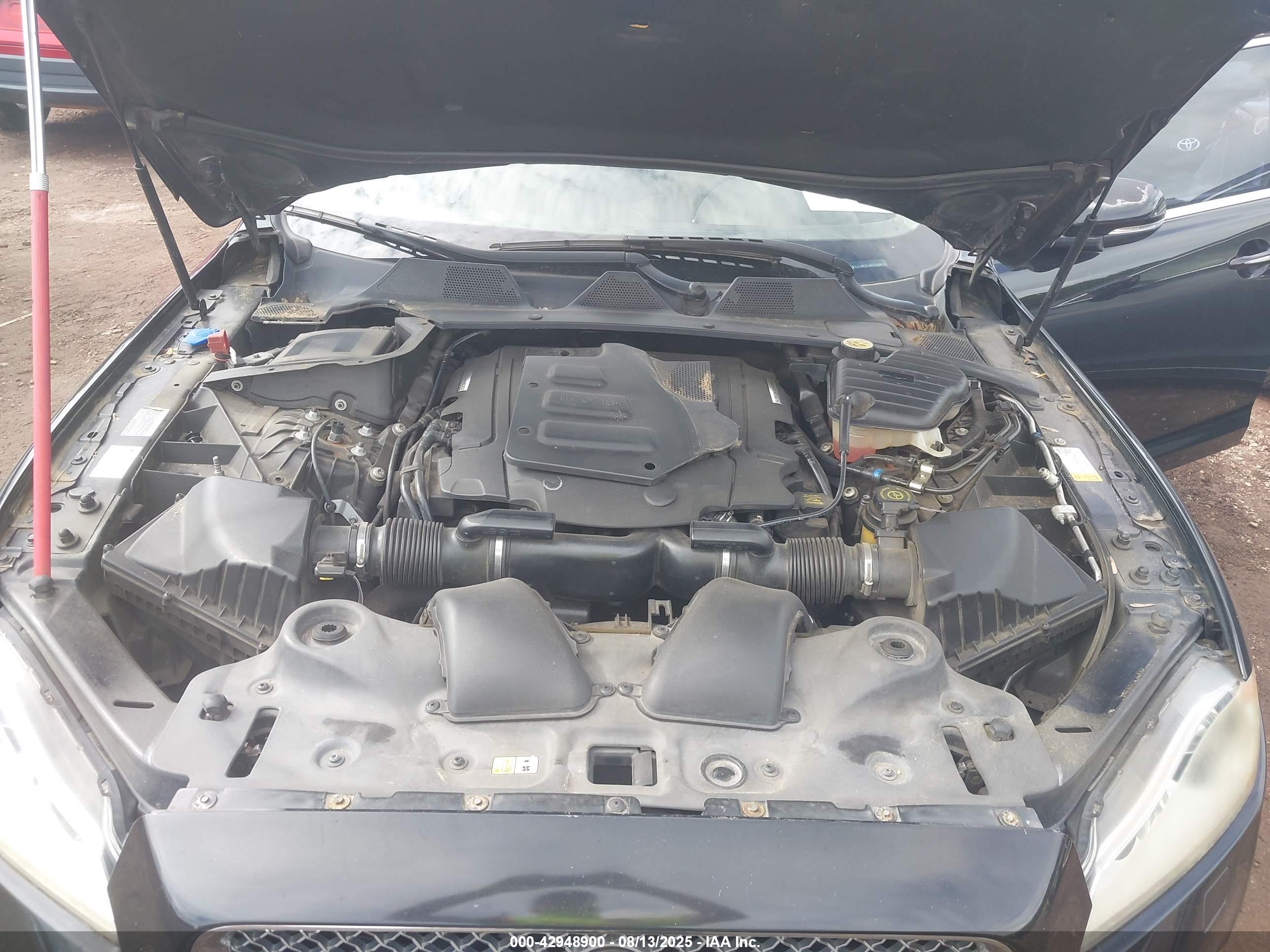 JAGUAR XJ image 10