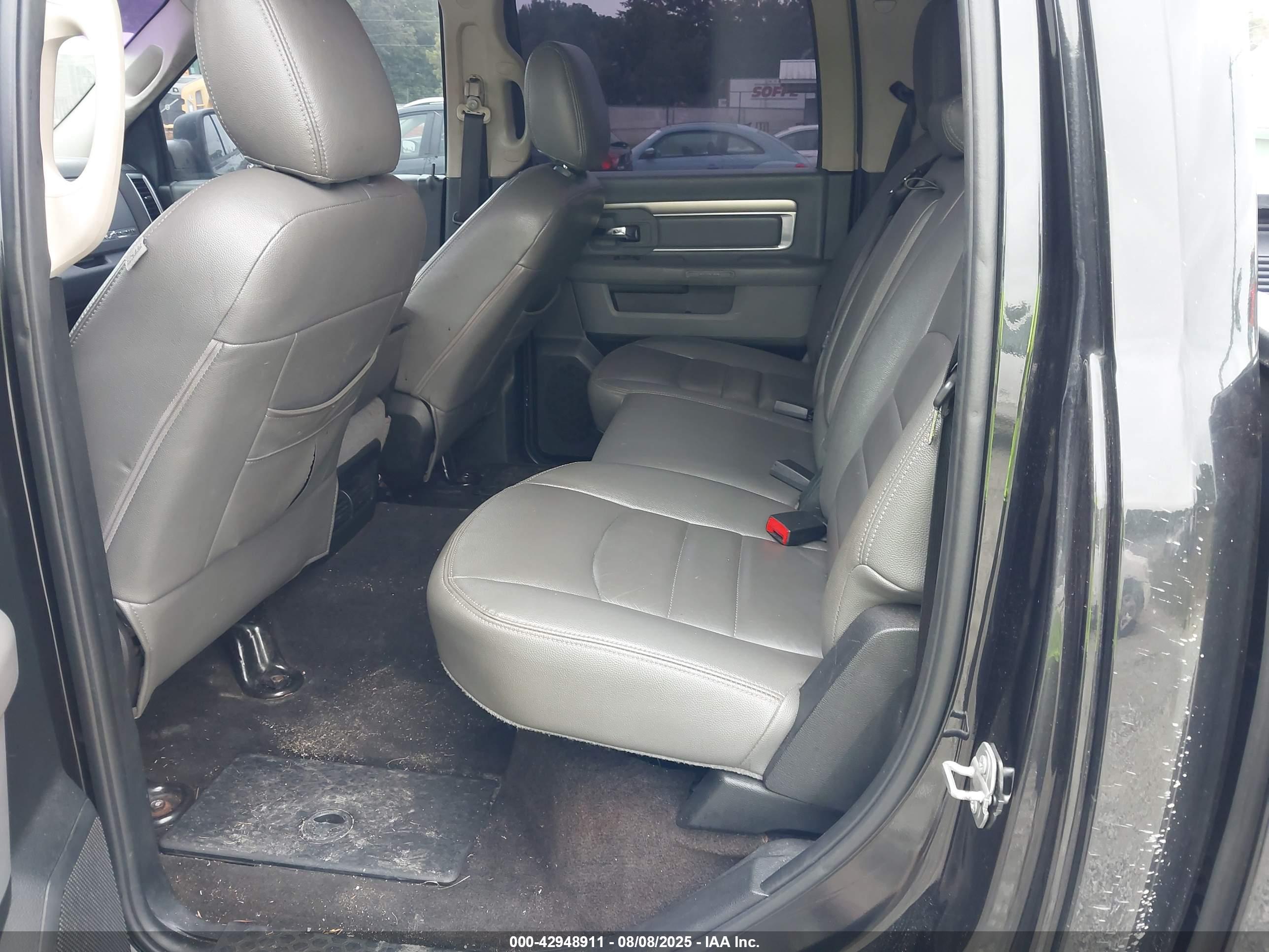RAM 1500 image 8