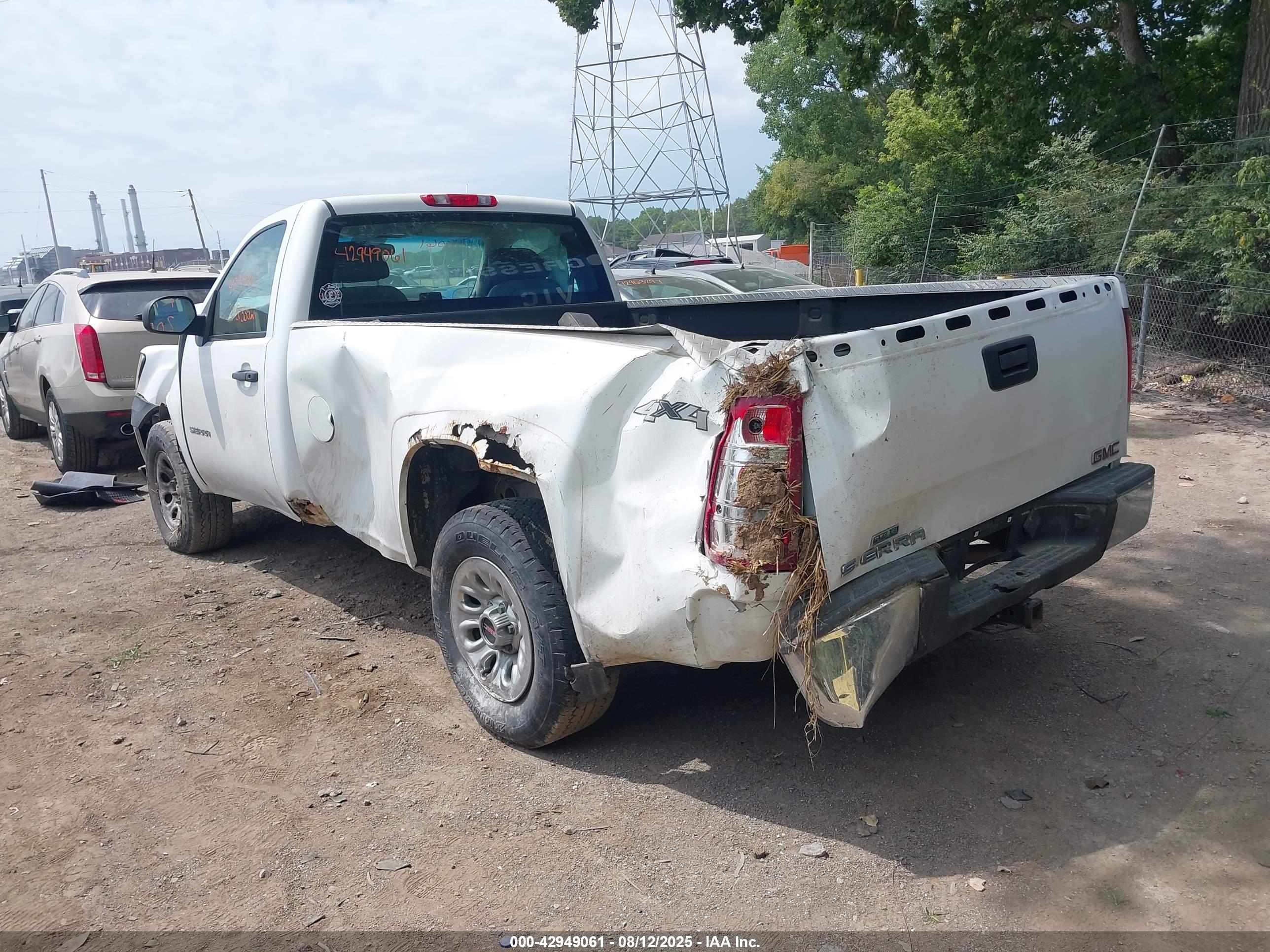 GMC SIERRA image 3