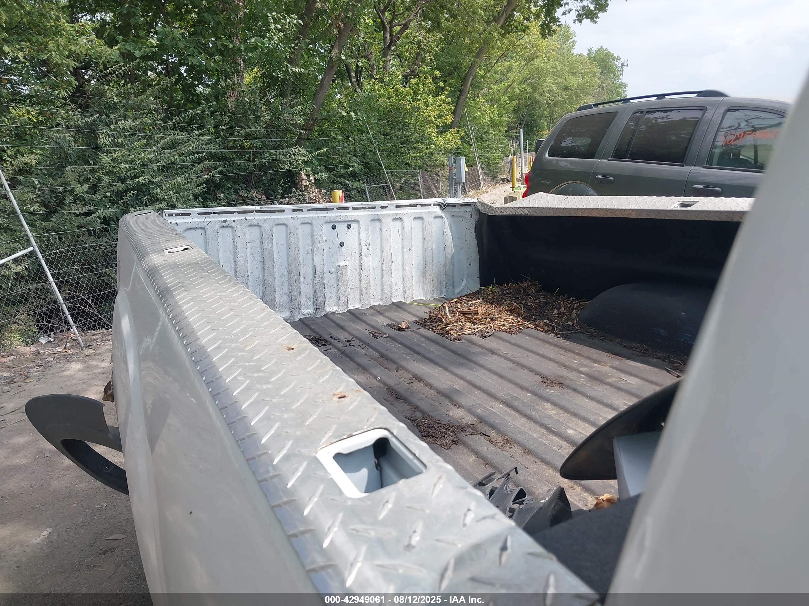 GMC SIERRA image 8
