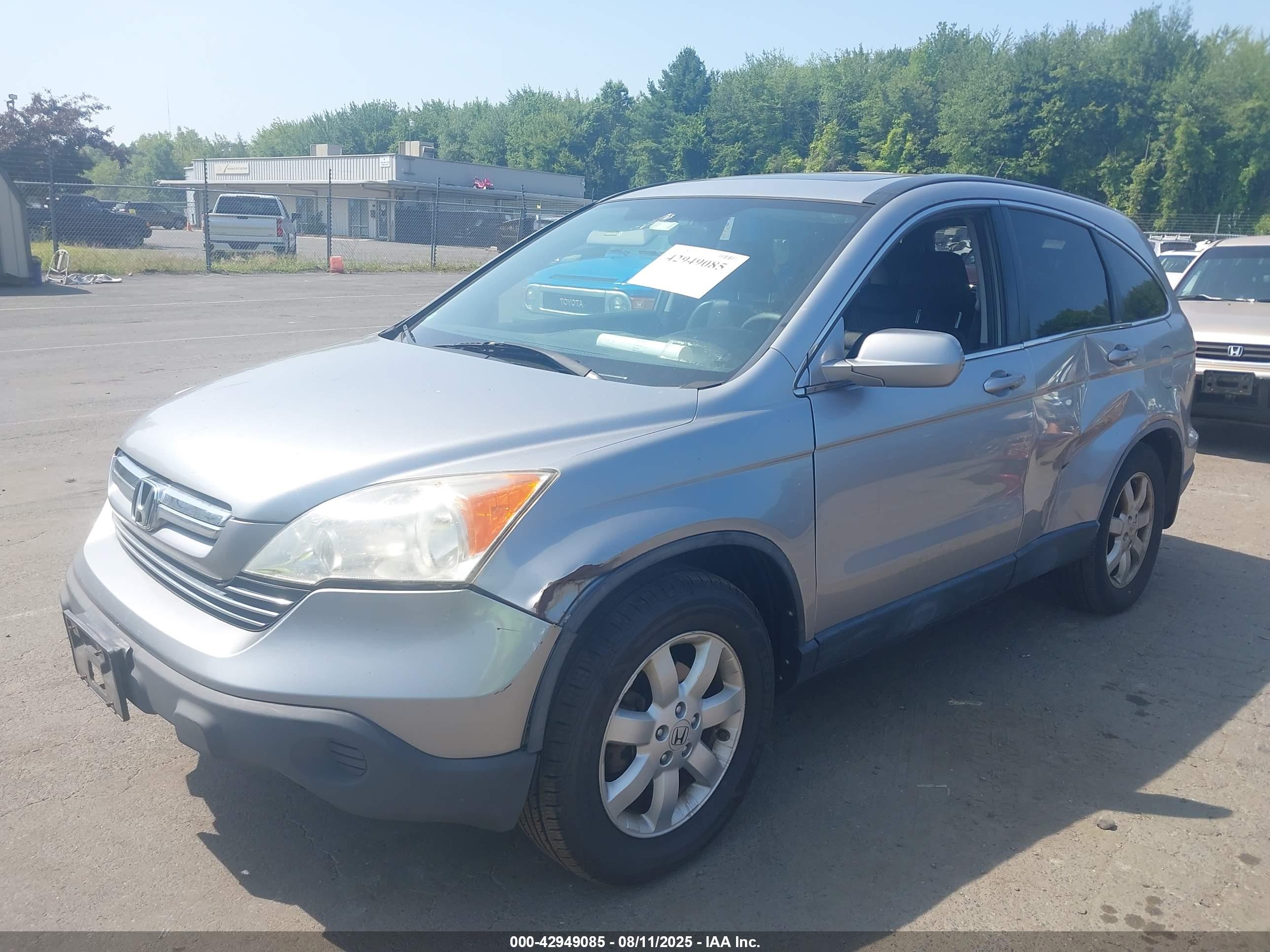 HONDA CR-V image 2