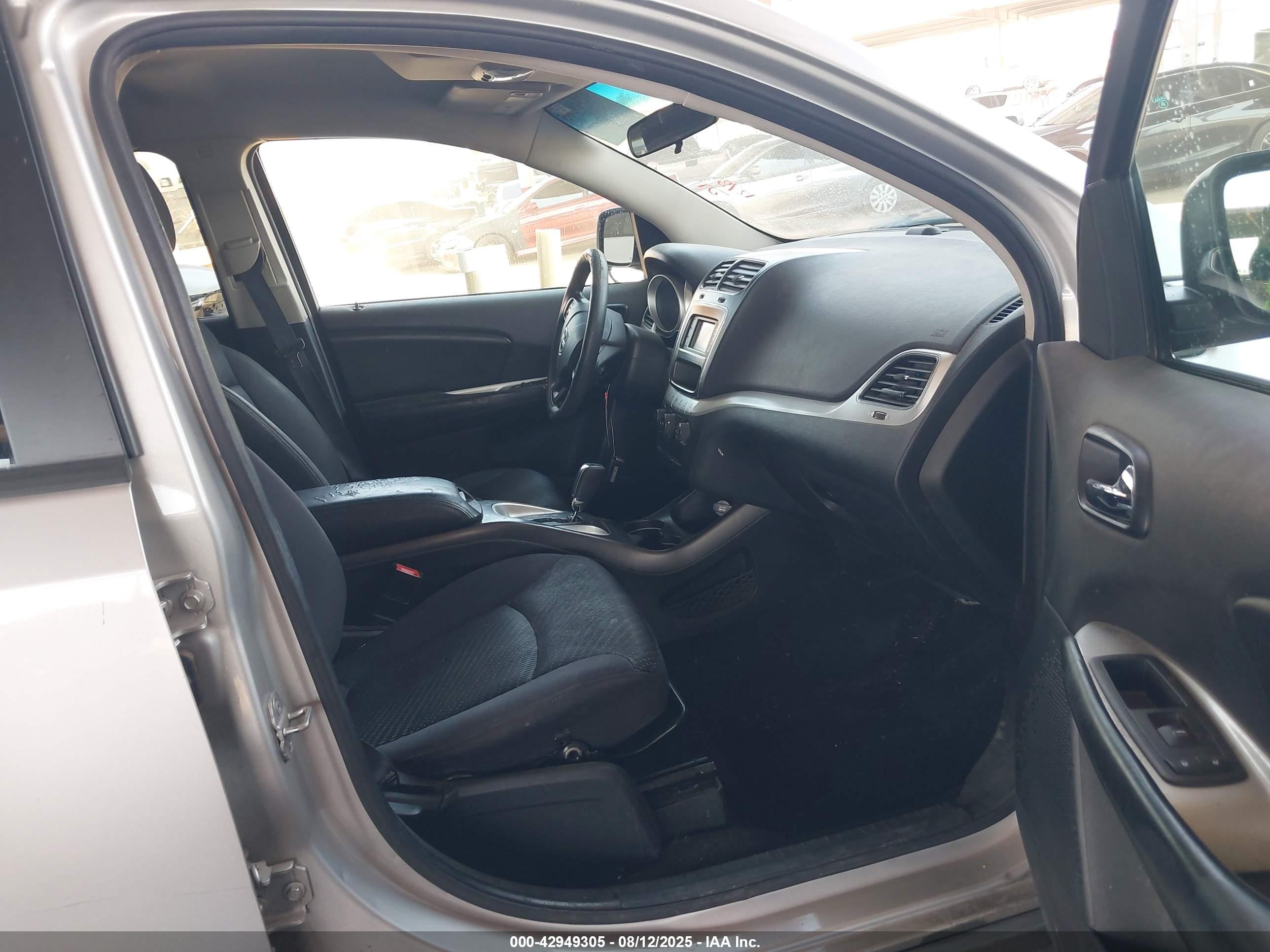 DODGE JOURNEY image 5