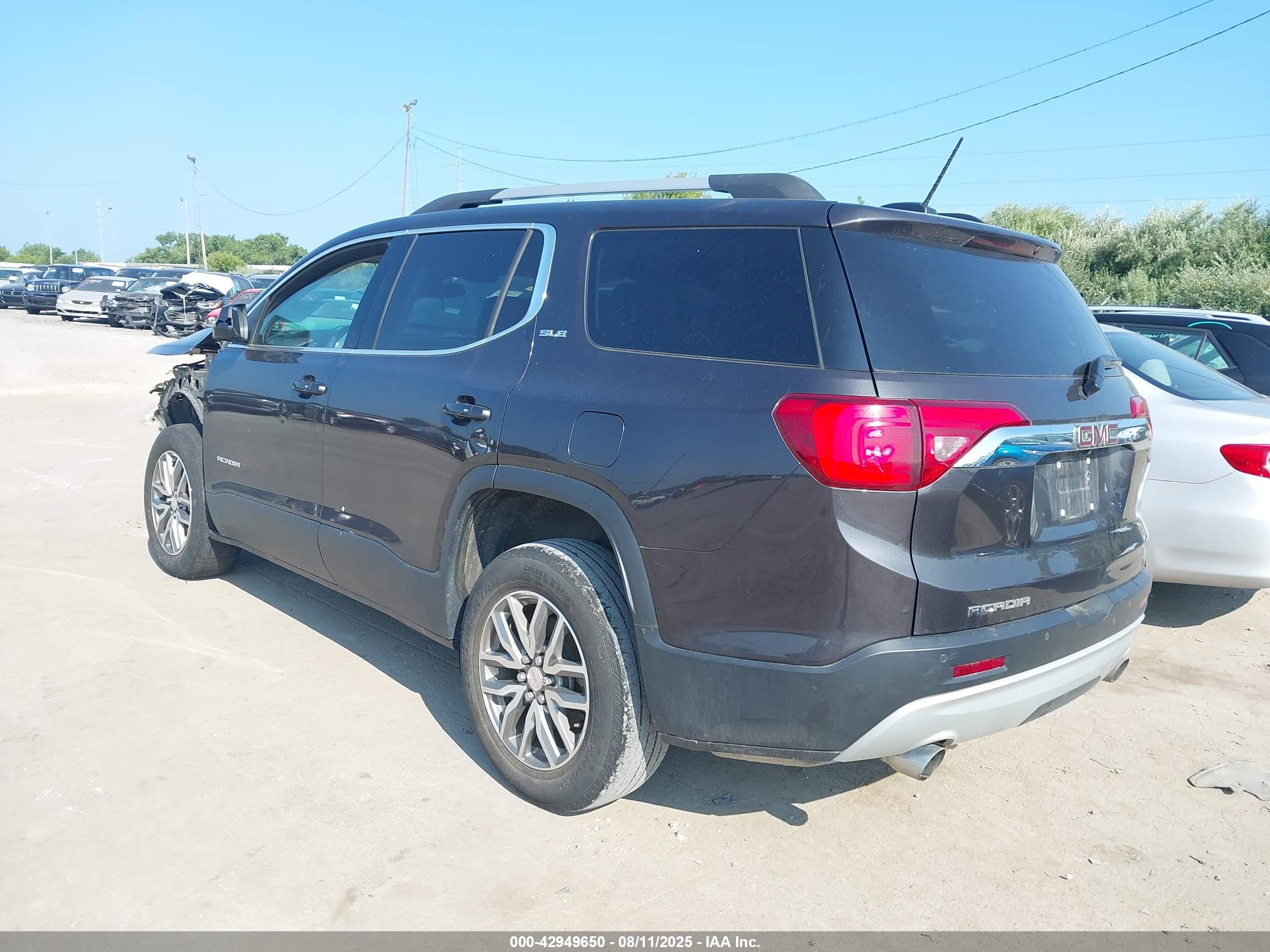 GMC ACADIA image 3