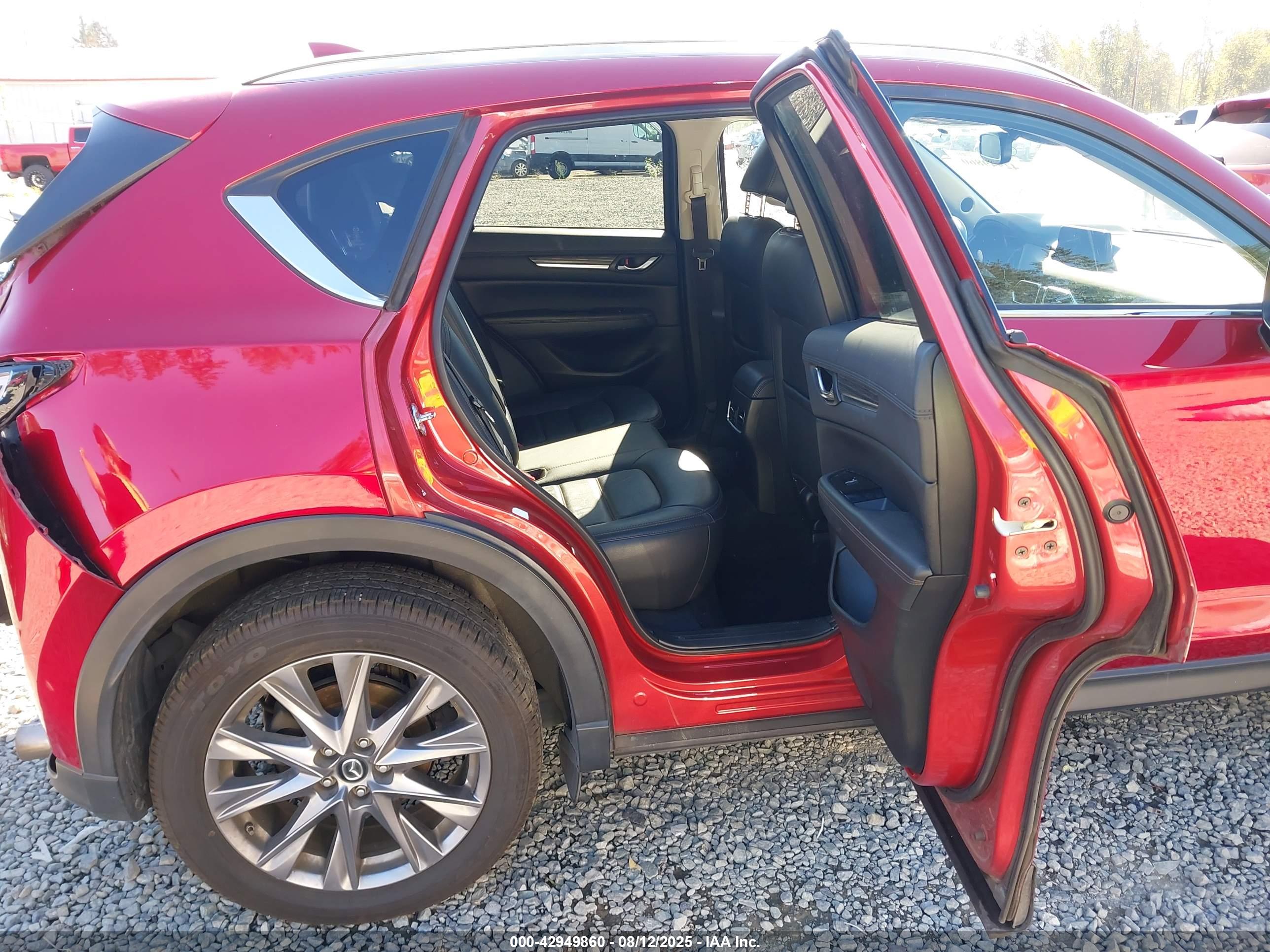 MAZDA CX-5 image 8