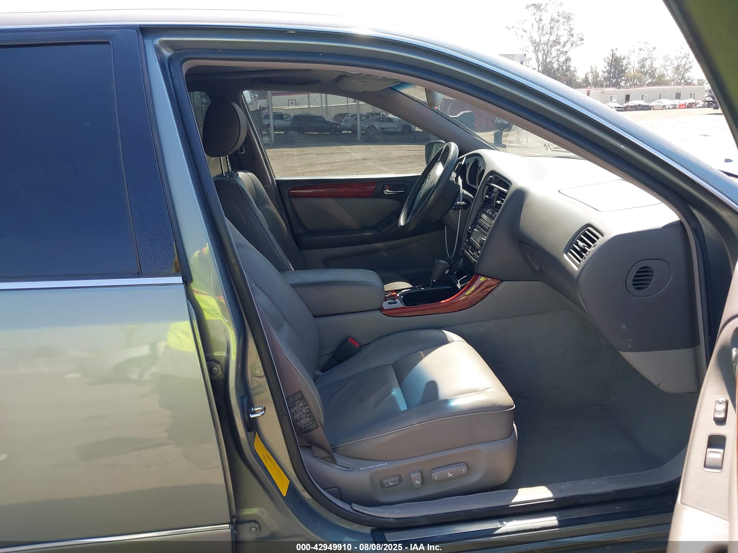 LEXUS GS image 5