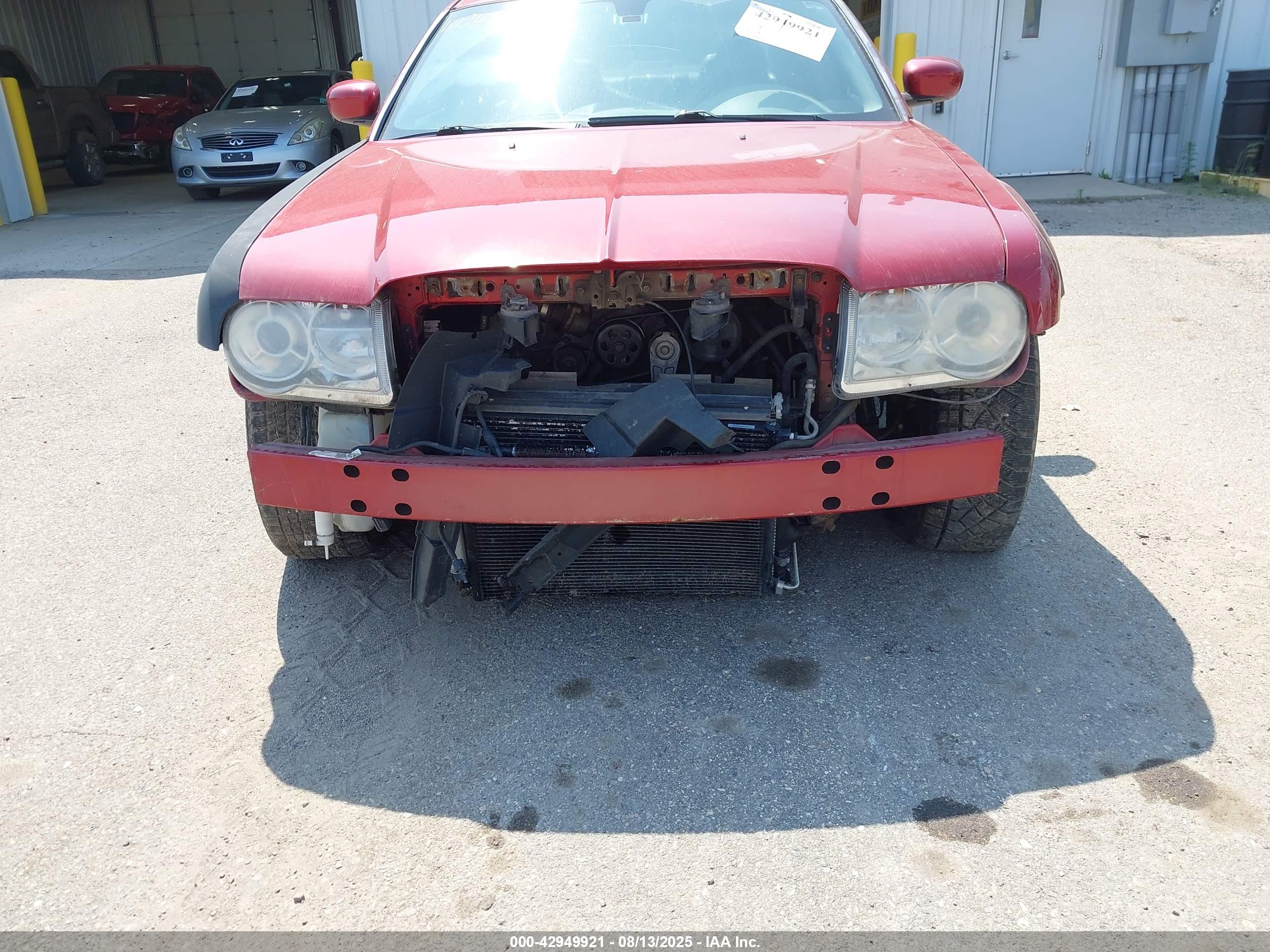 CHRYSLER 300C image 6