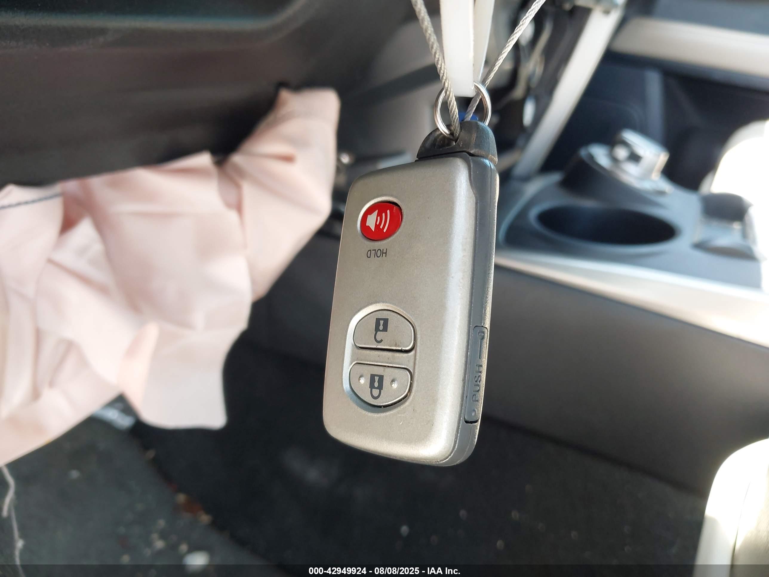 TOYOTA 4RUNNER image 11