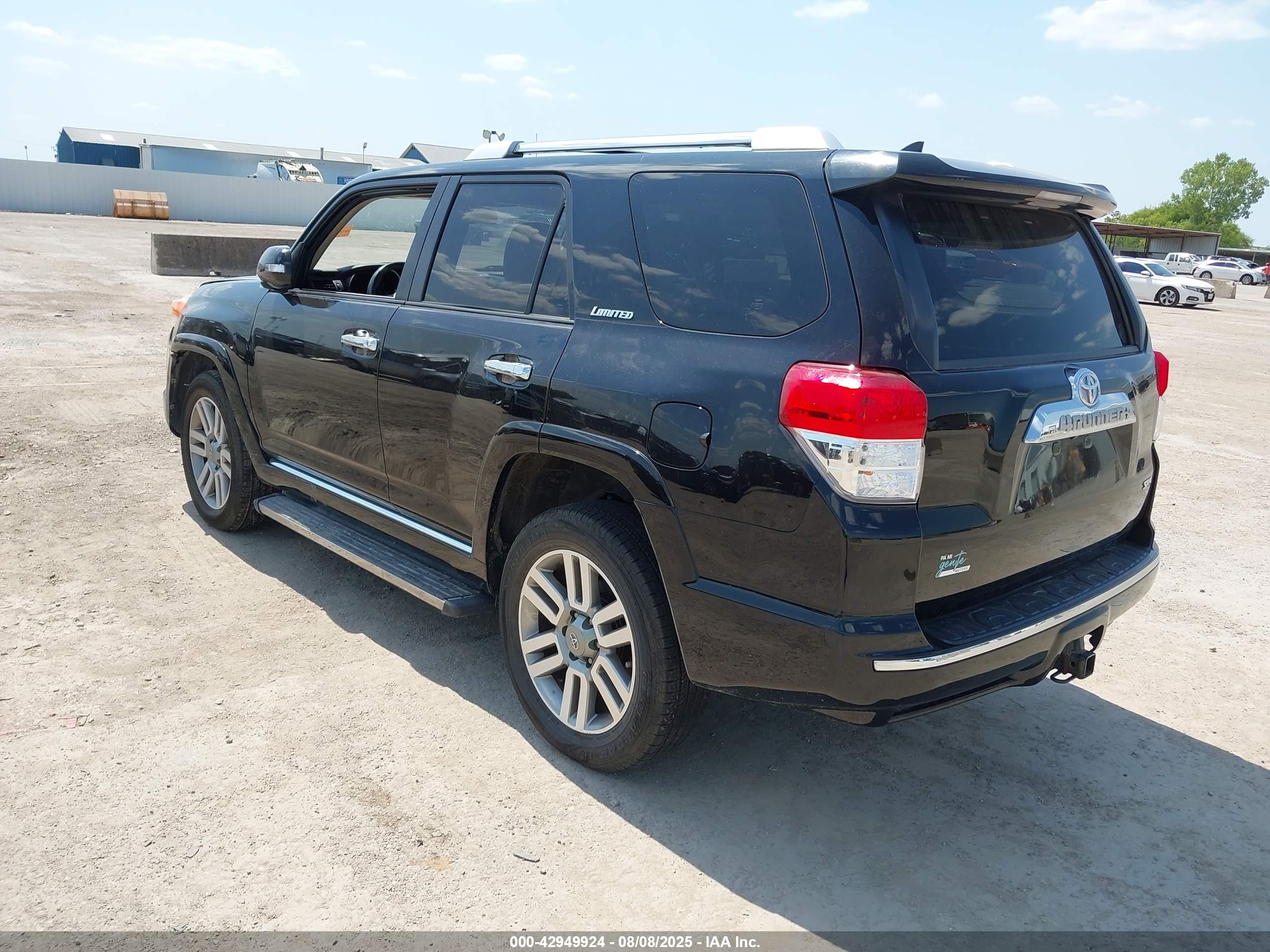 TOYOTA 4RUNNER image 3