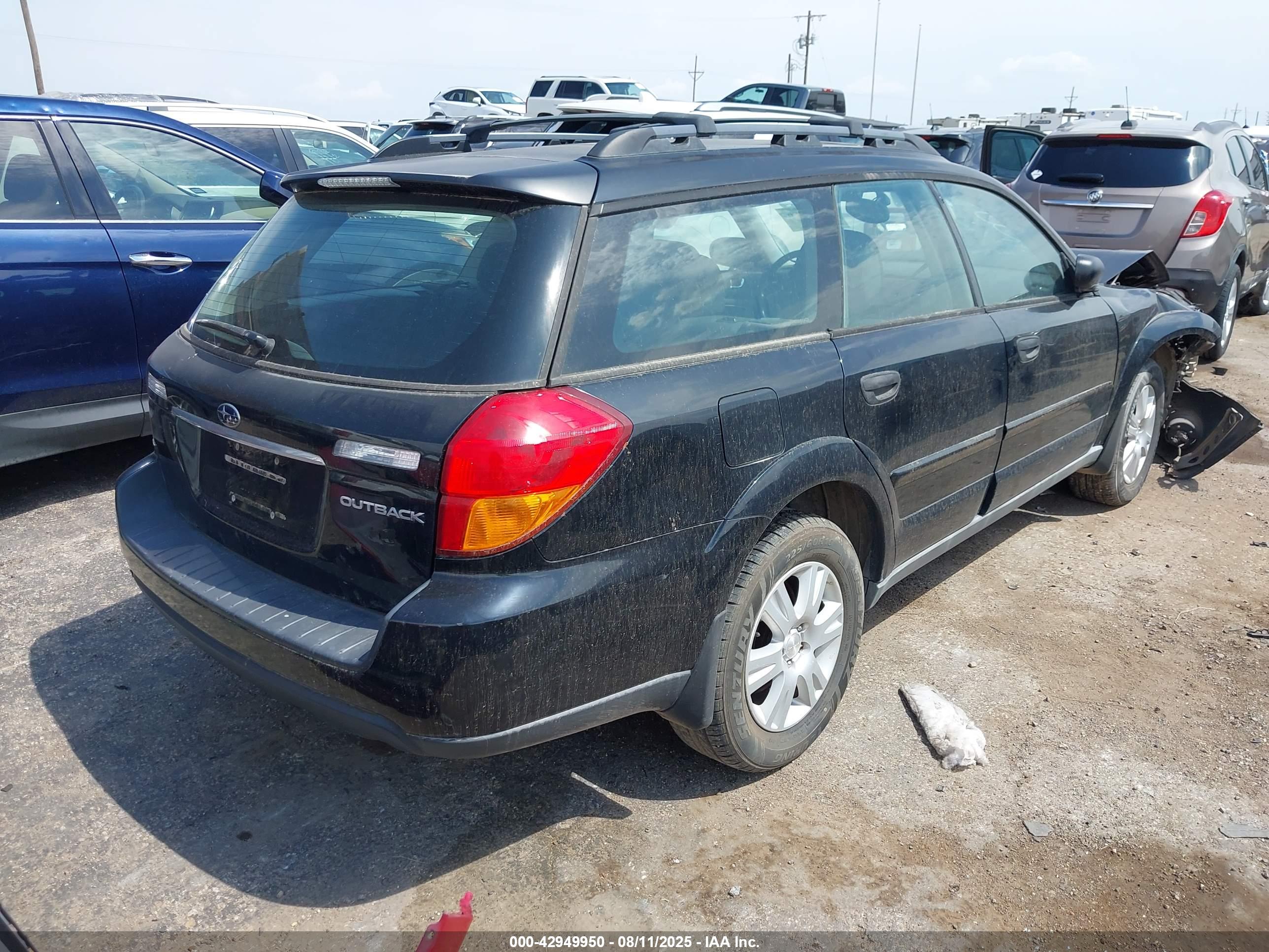 SUBARU OUTBACK image 4