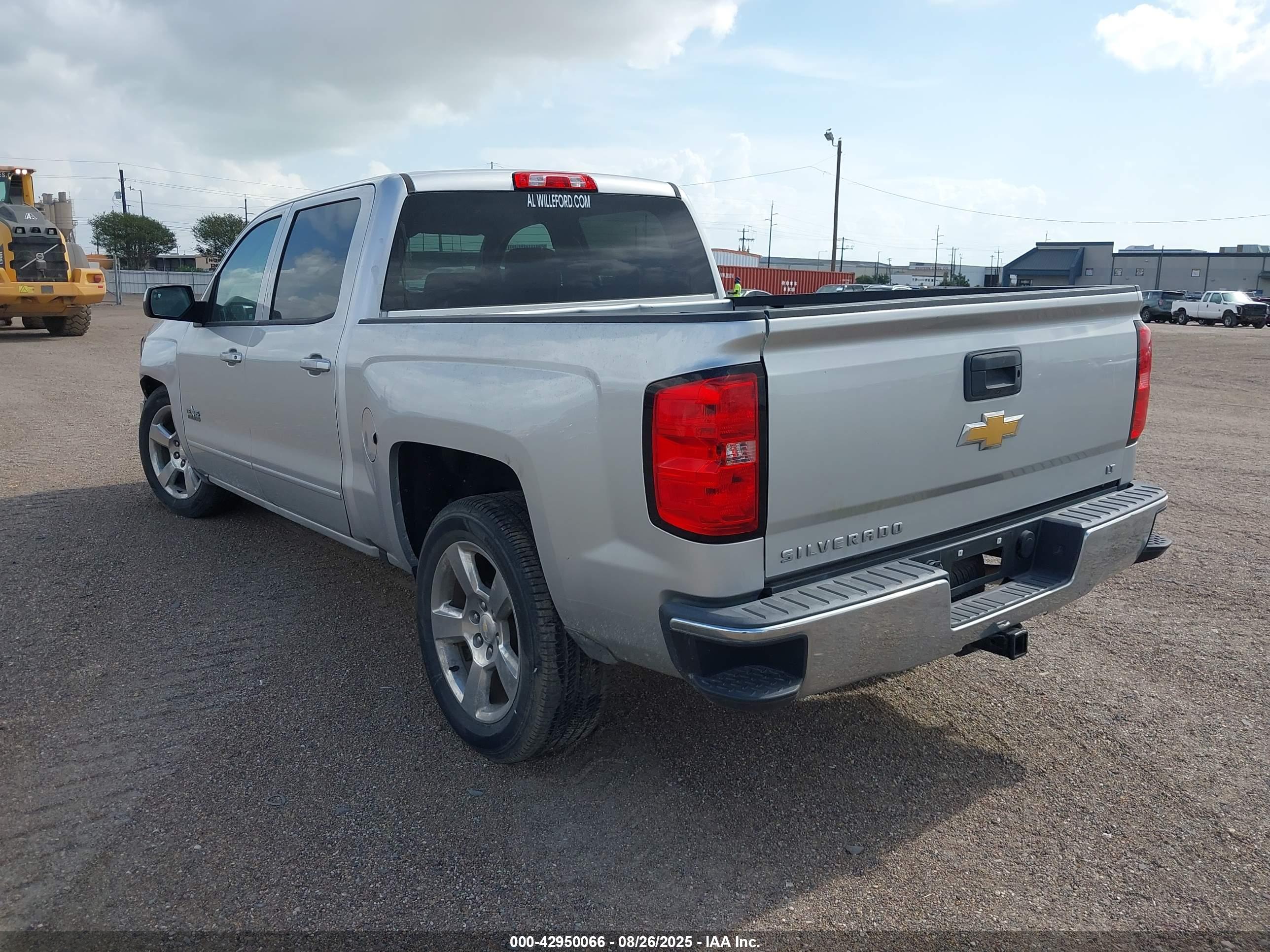 CHEVROLET SILVERADO image 3