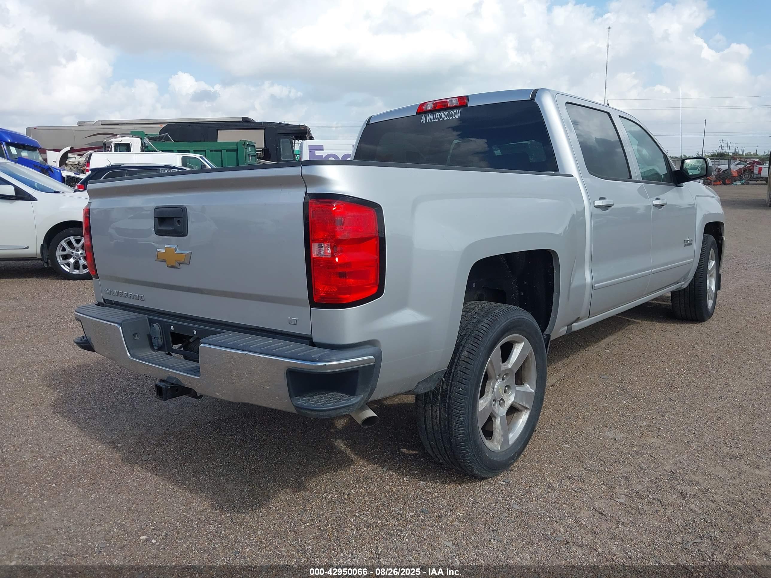CHEVROLET SILVERADO image 4