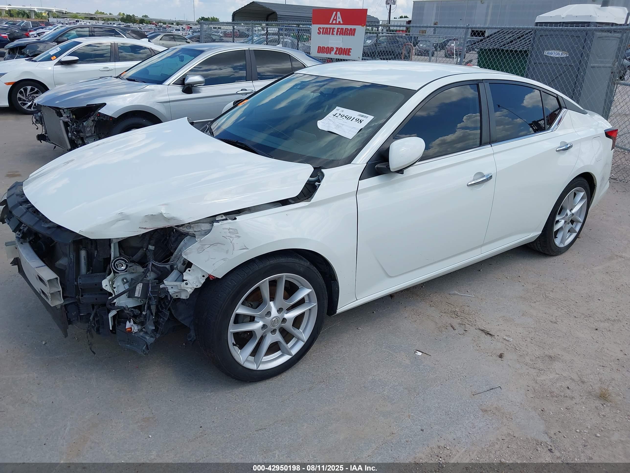 NISSAN ALTIMA image 2