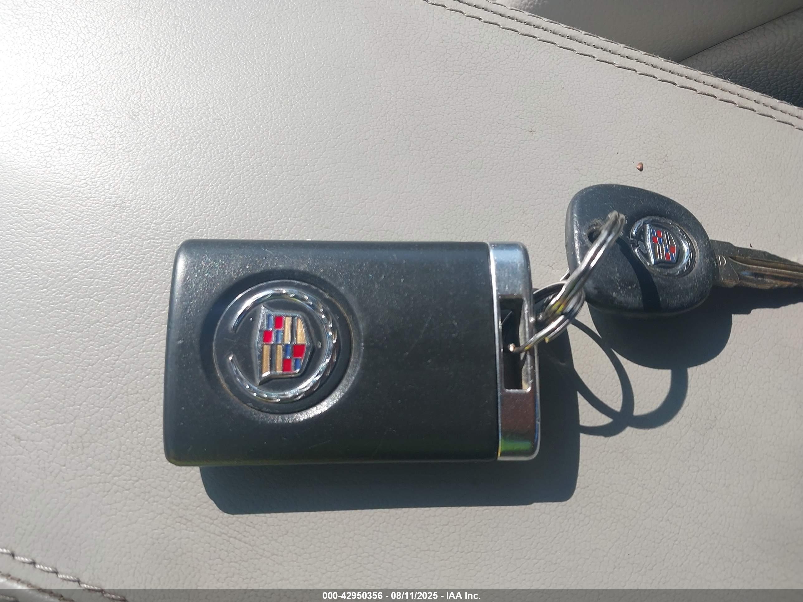 CADILLAC CTS image 11