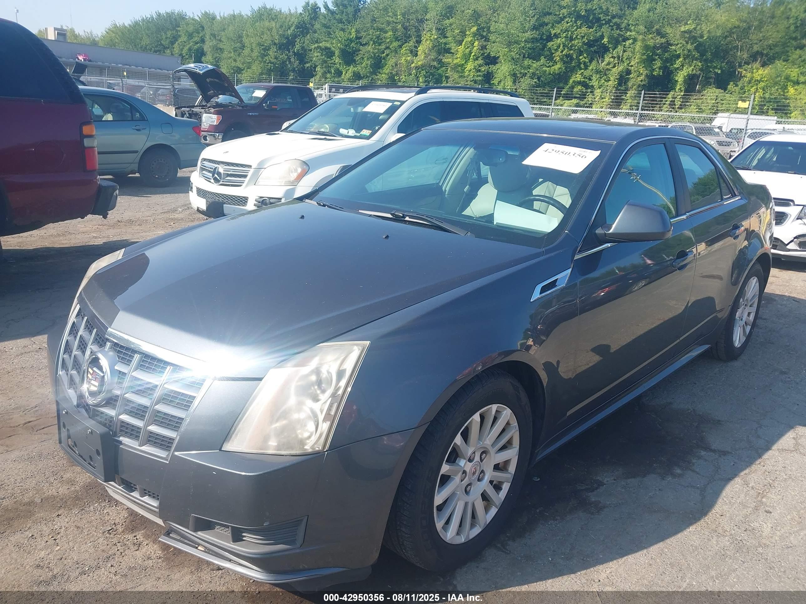 CADILLAC CTS image 2