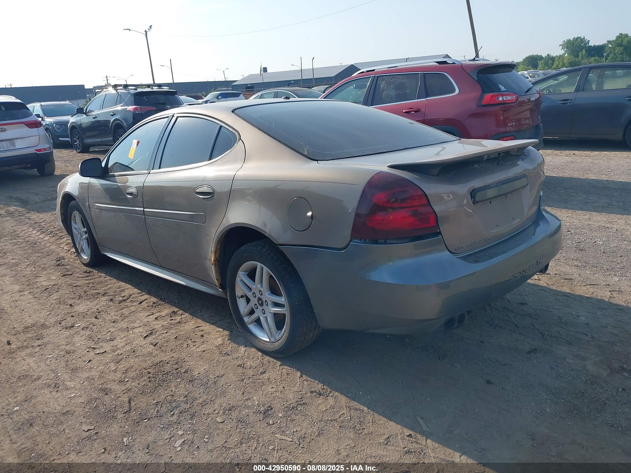 PONTIAC GRAND image 3