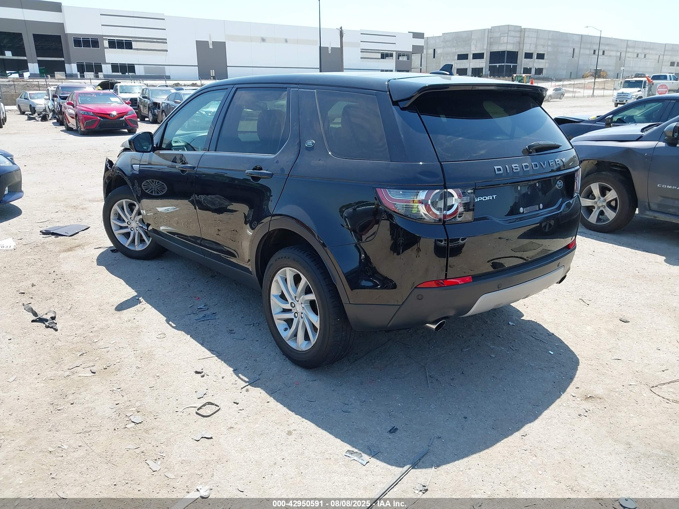 LAND ROVER image 3