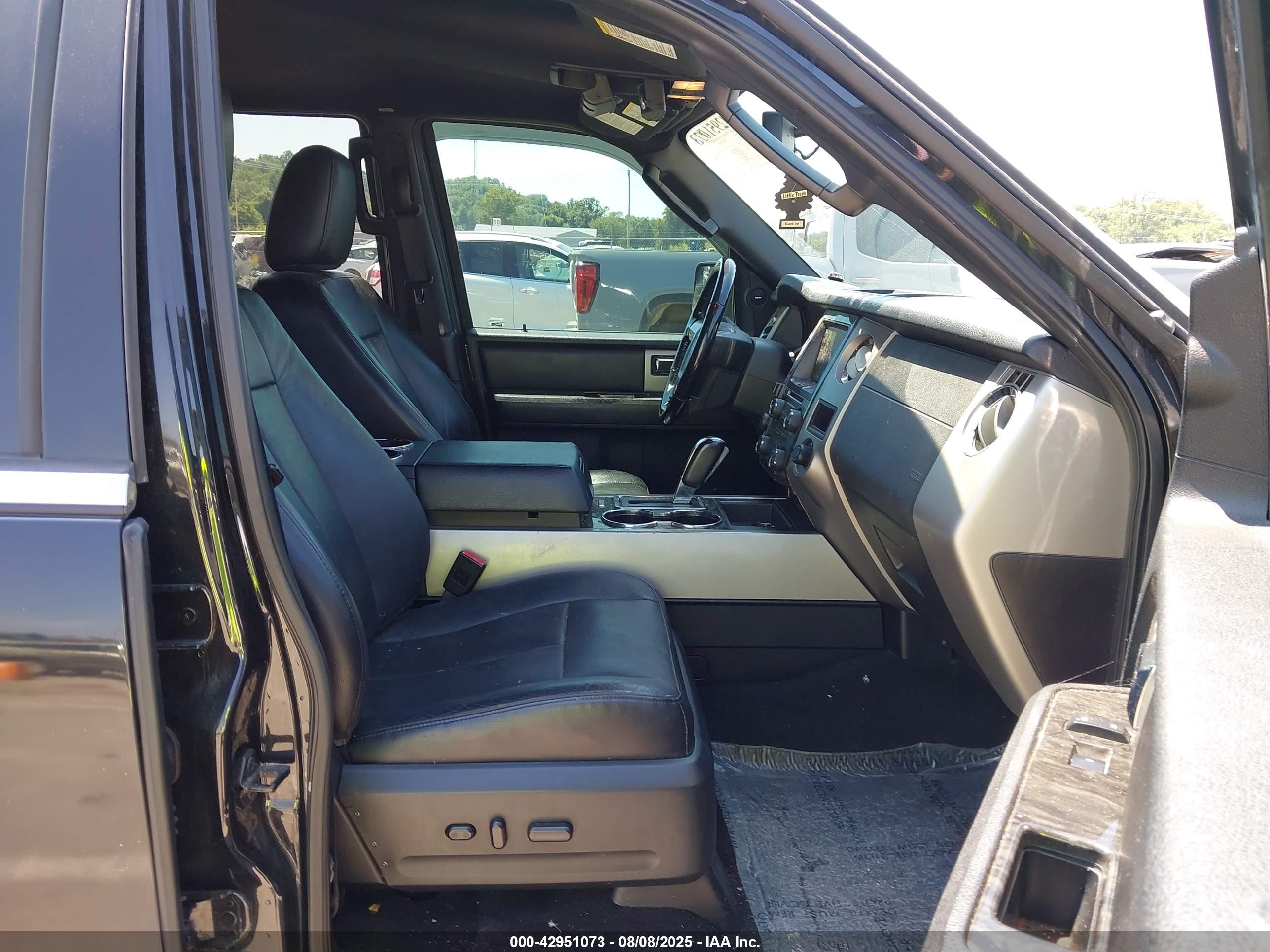 FORD EXPEDITION image 5