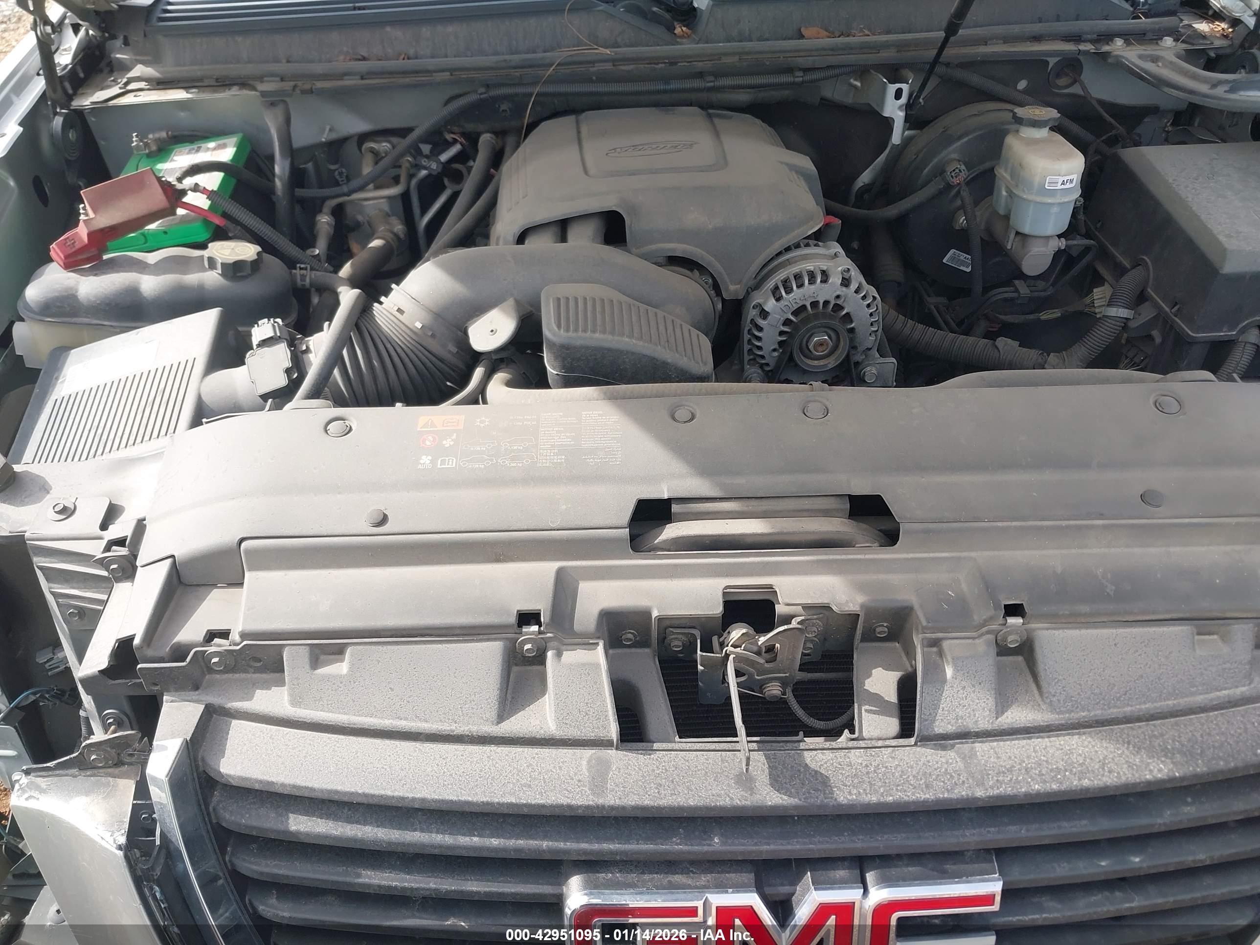 GMC YUKON image 10