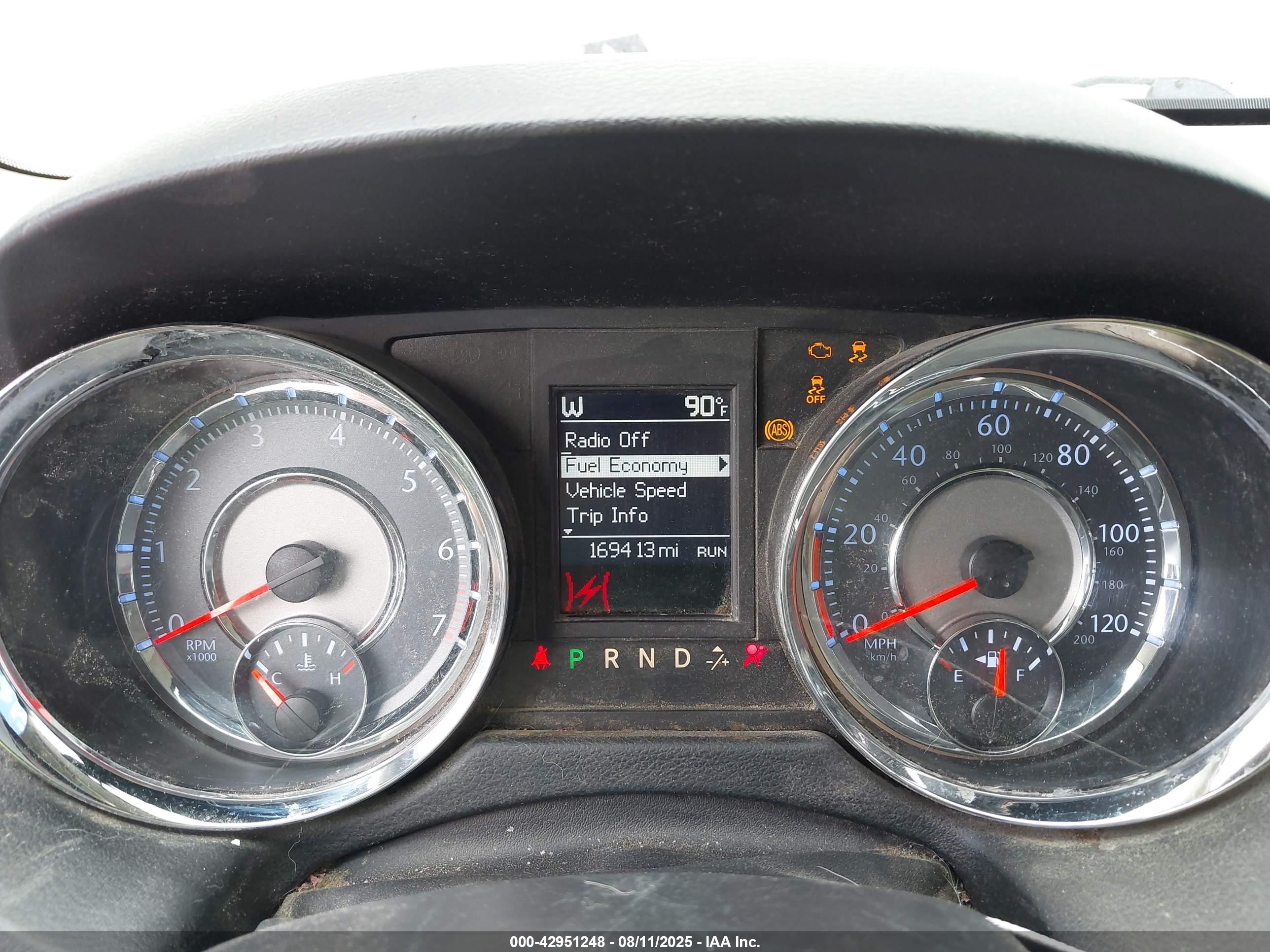 CHRYSLER TOWN image 7