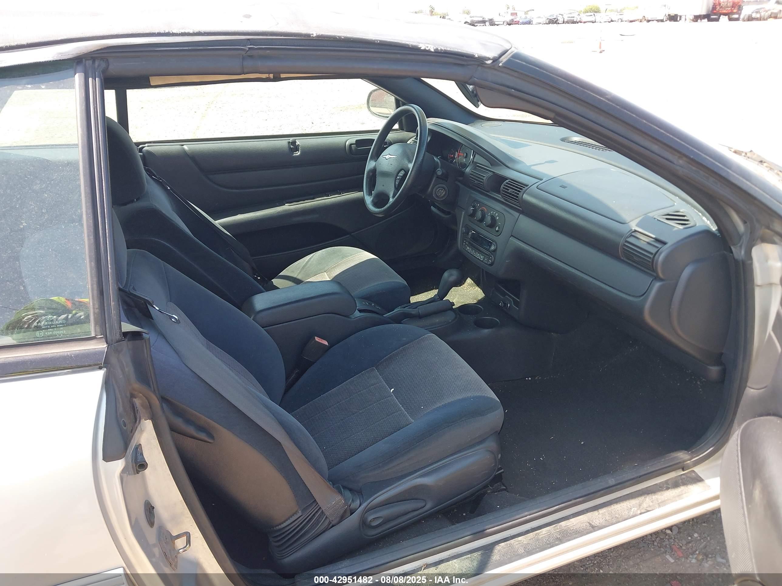 CHRYSLER SEBRING image 5