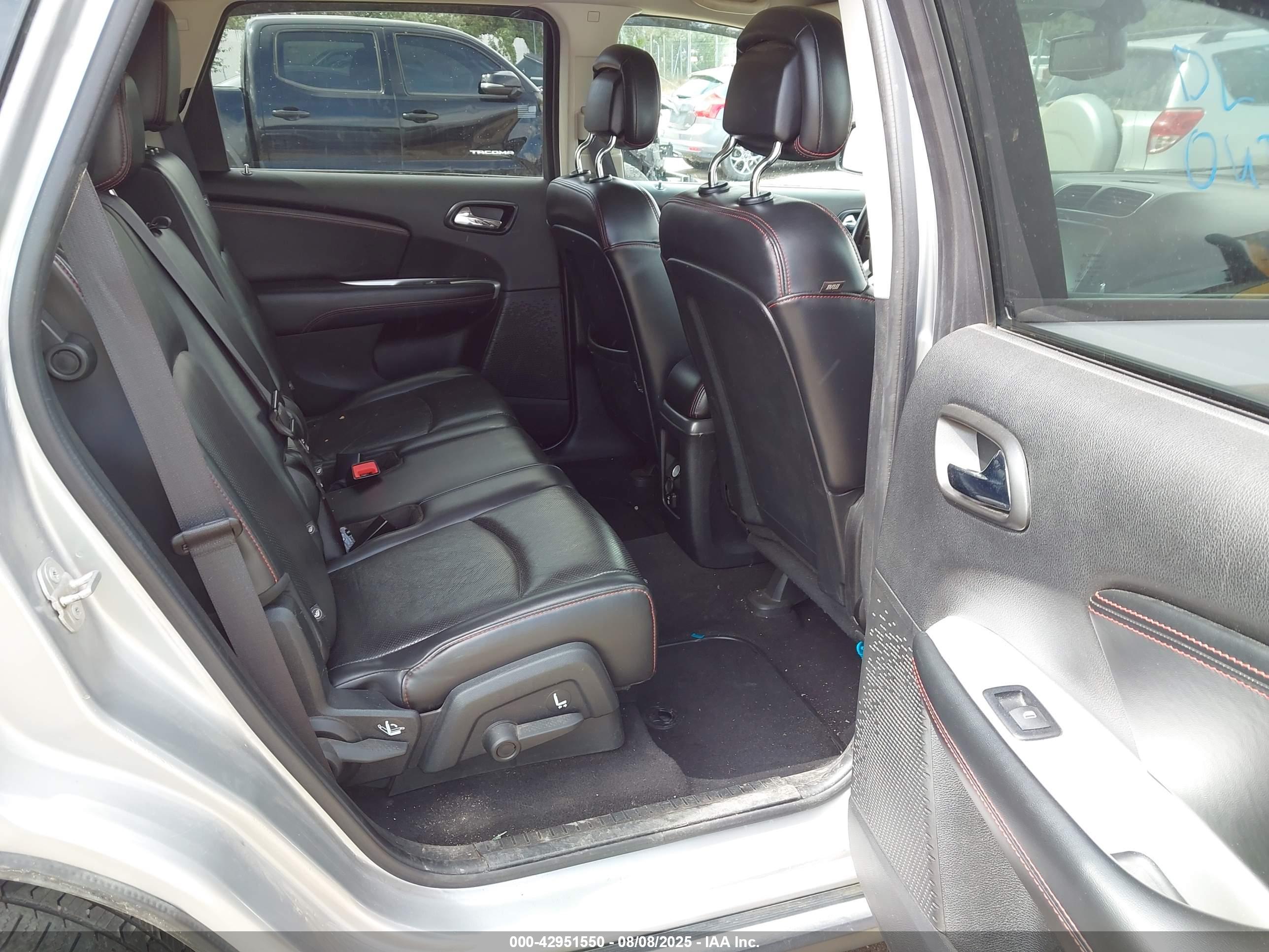 DODGE JOURNEY image 8
