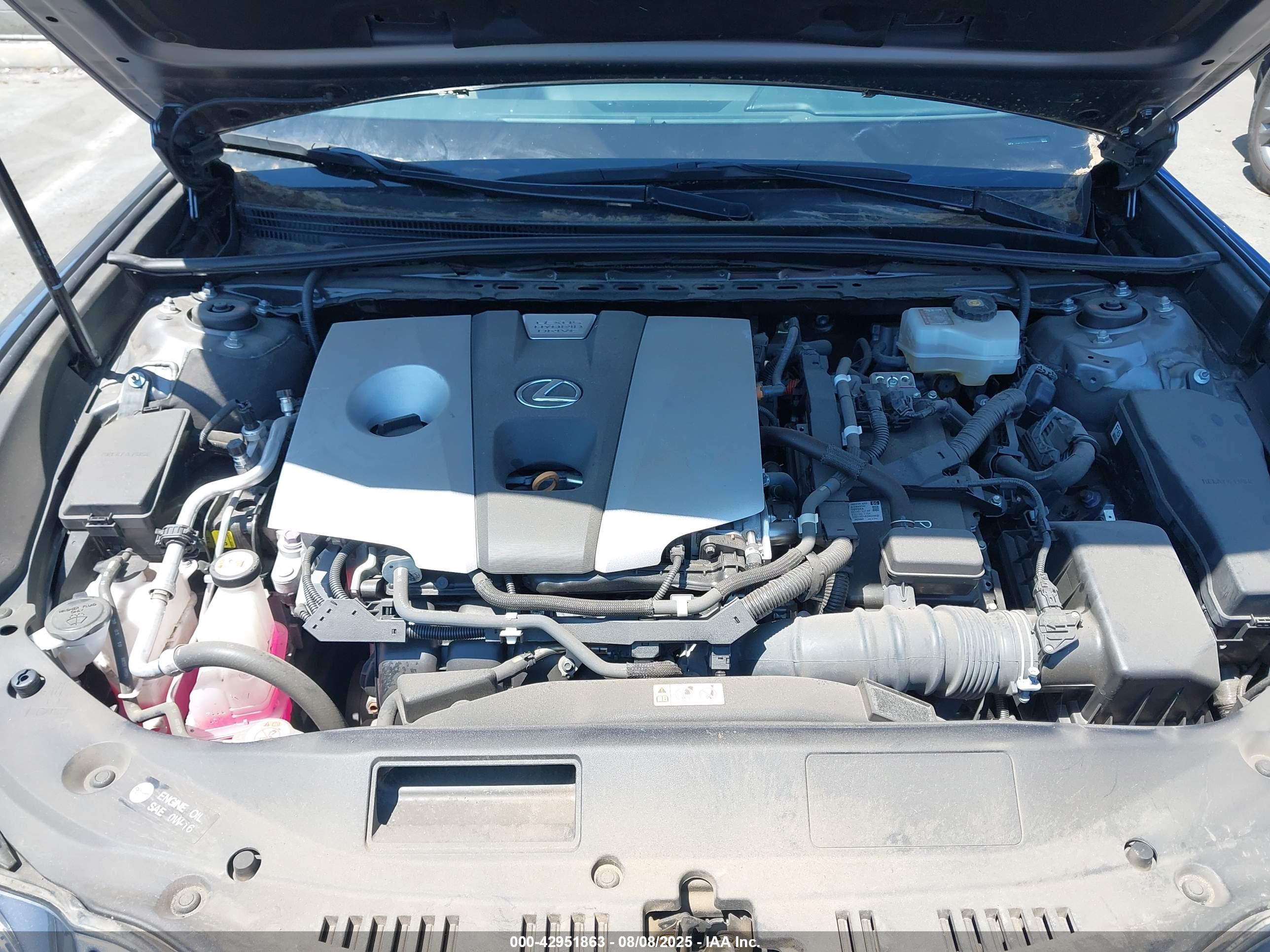 LEXUS ES image 10